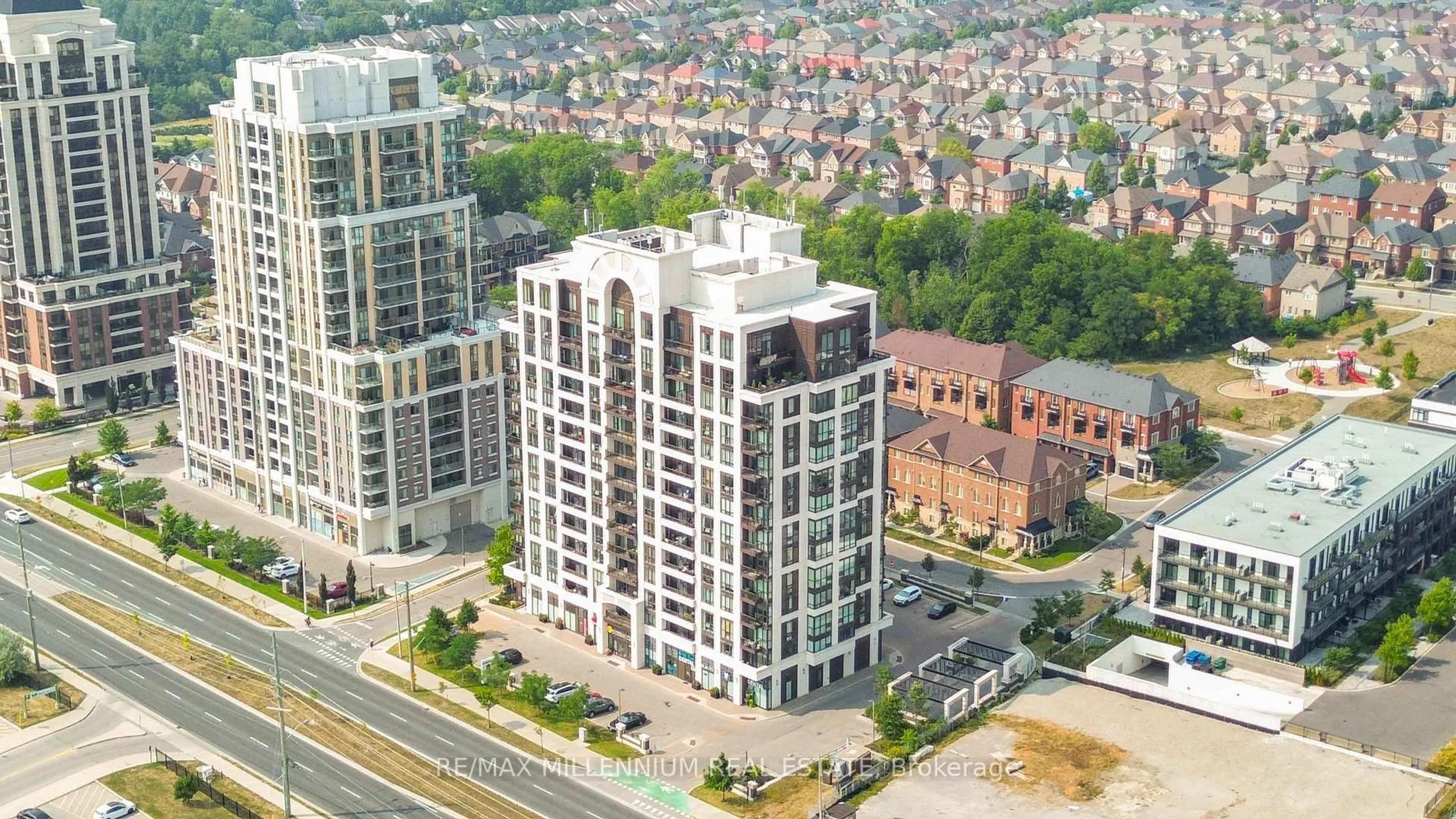 A pic from outside/outdoor area/front of a property/back of a property/a pic from drone, city buildings view from balcony for 9582 Markham Rd #1512, Markham Ontario L6E 0T4