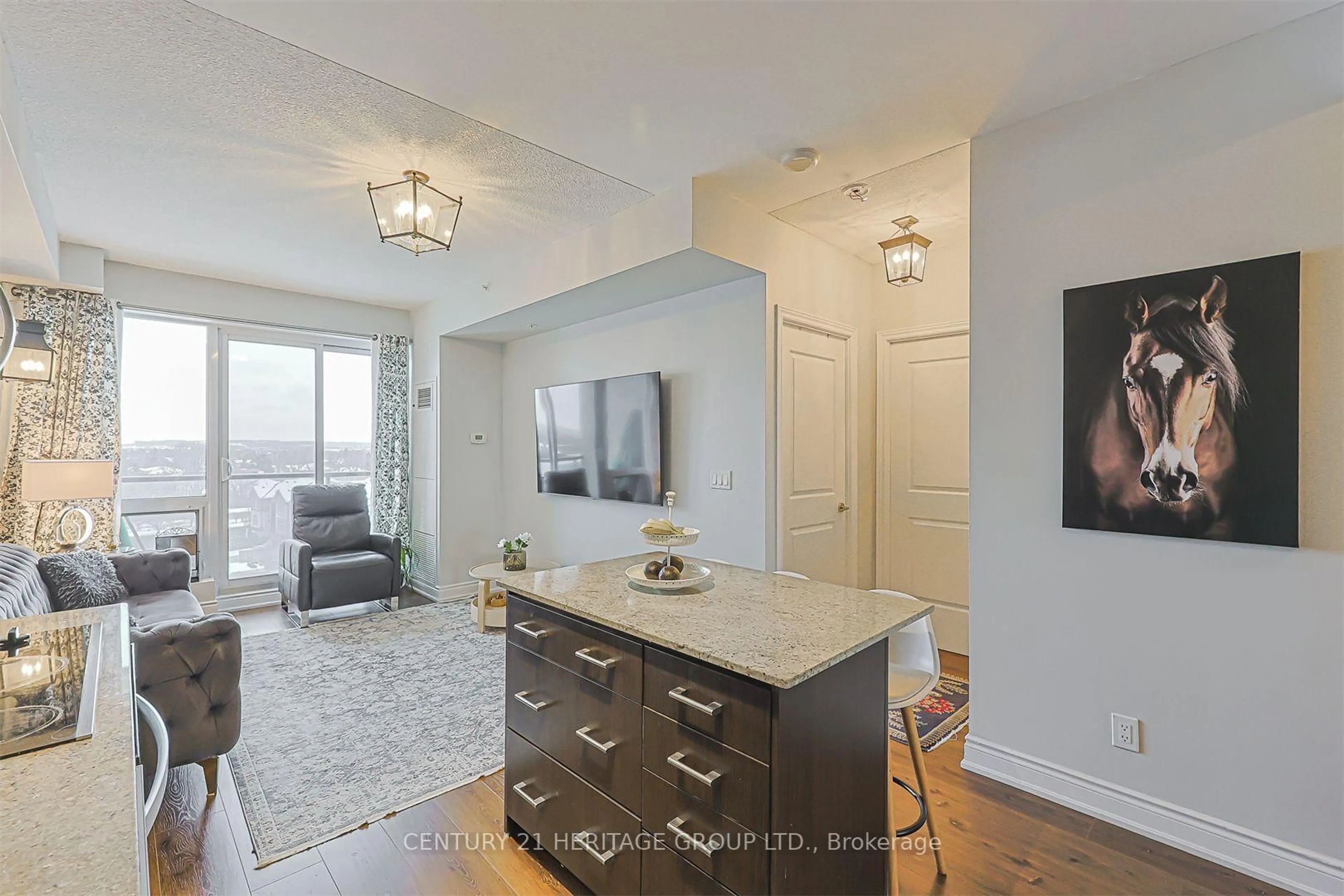 Unknown for 9090 Yonge St #611, Richmond Hill Ontario L4C 0Z1