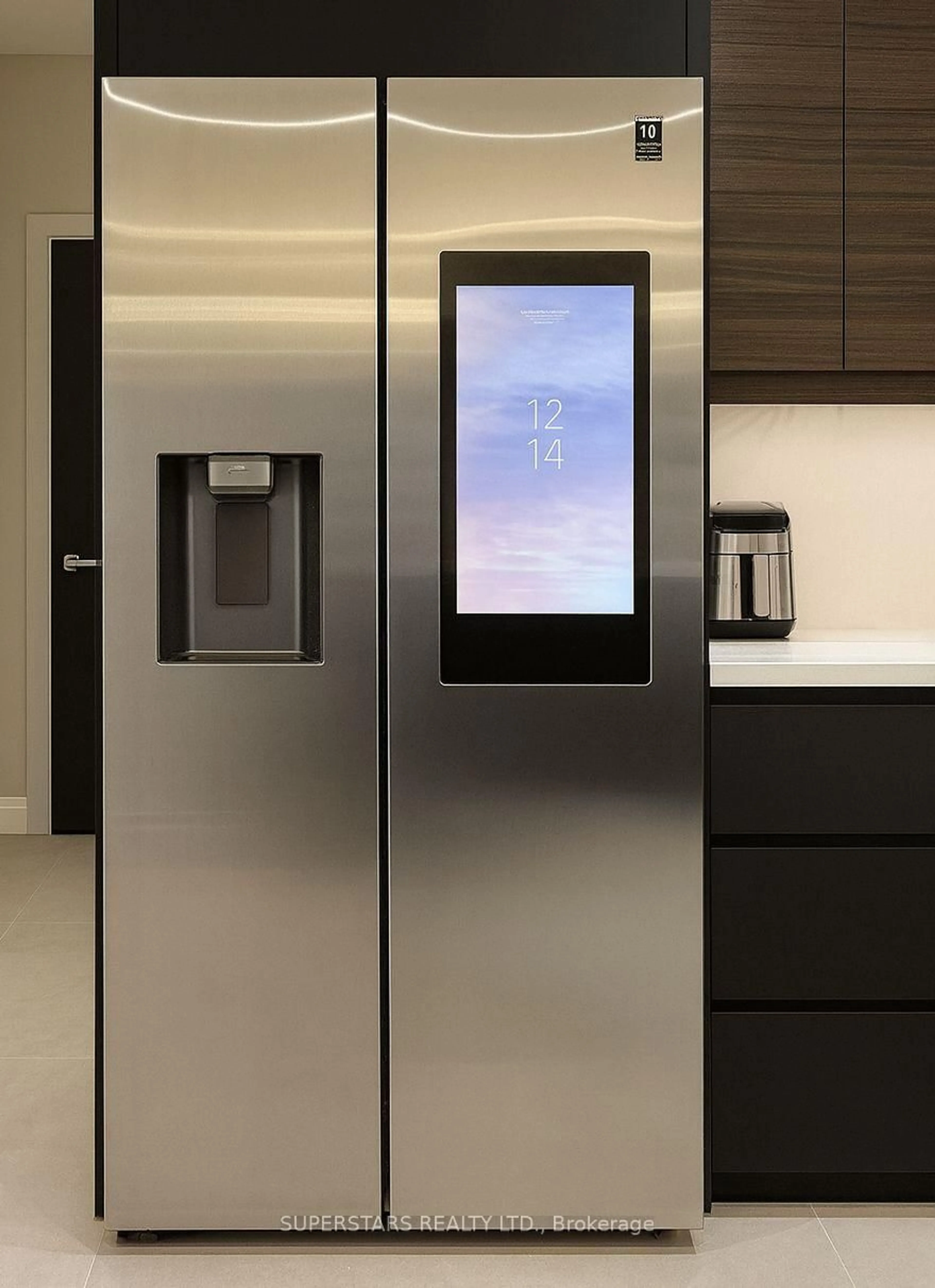 Contemporary kitchen, unknown for 55 Oneida Cres #103, Richmond Hill Ontario L4B 0E8