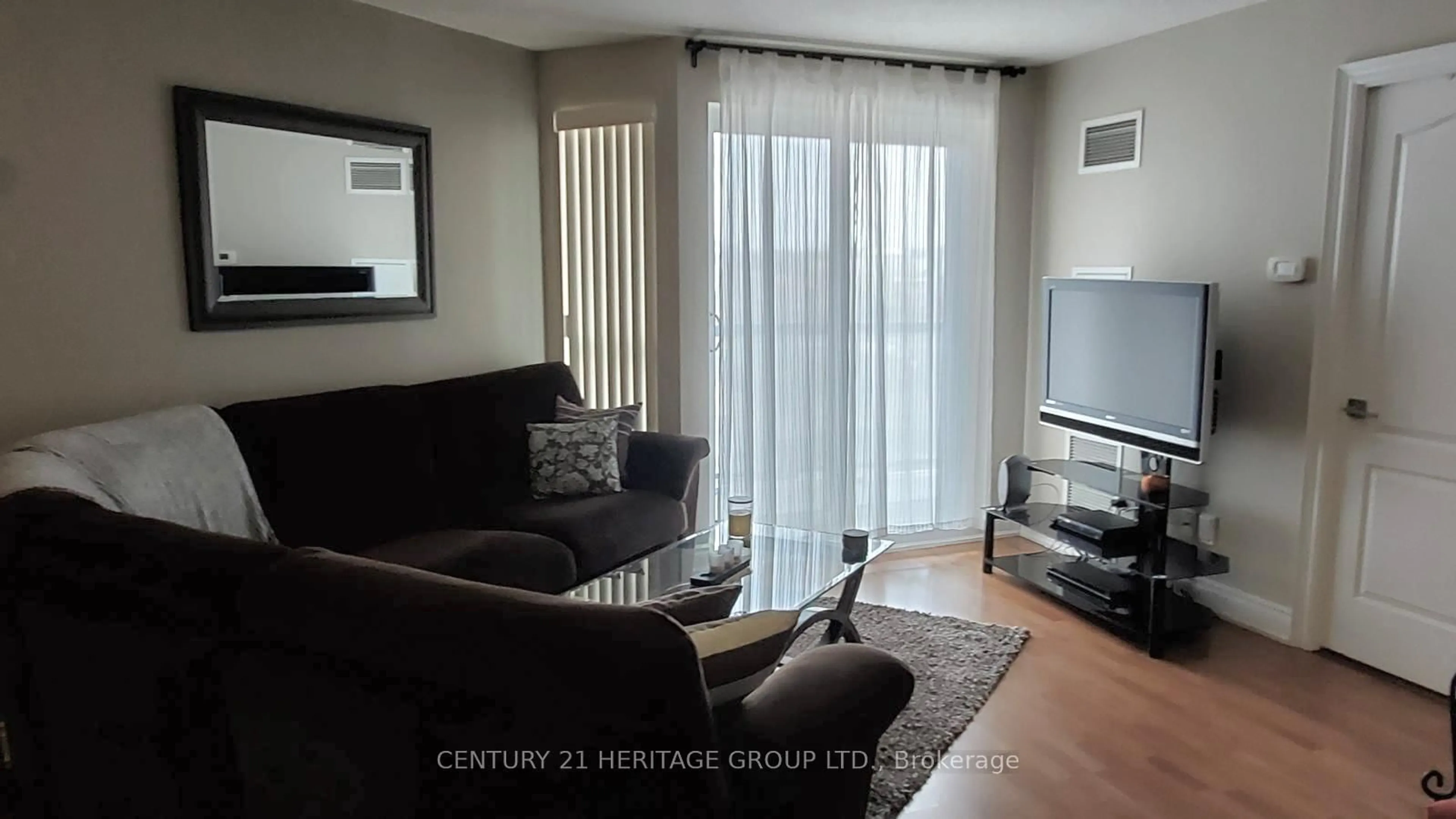 Living room with furniture, unknown for 60 South Town Centre Blvd #320, Markham Ontario L6G 0C5