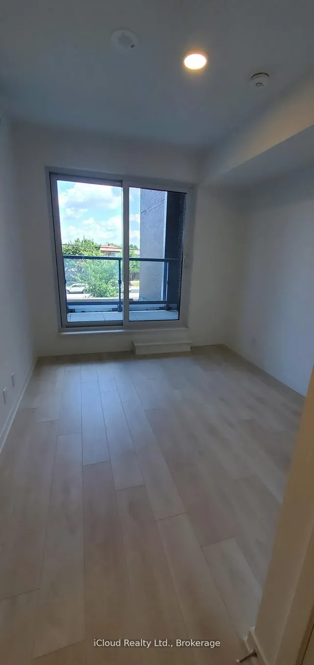 7950 Bathurst St #210, Vaughan 3