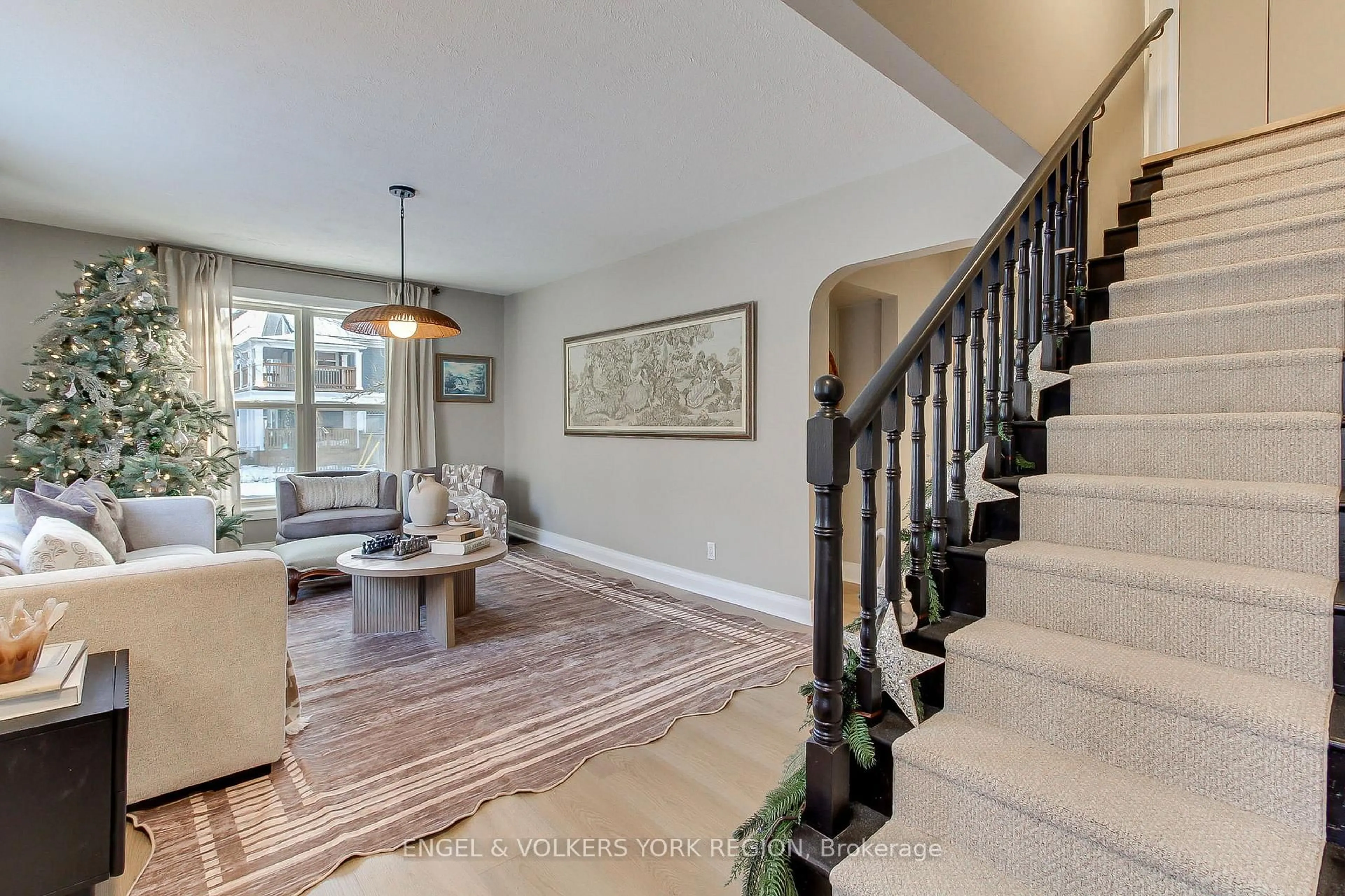 Unknown for 16942 Bayview Ave, Newmarket Ontario L3Y 6M5