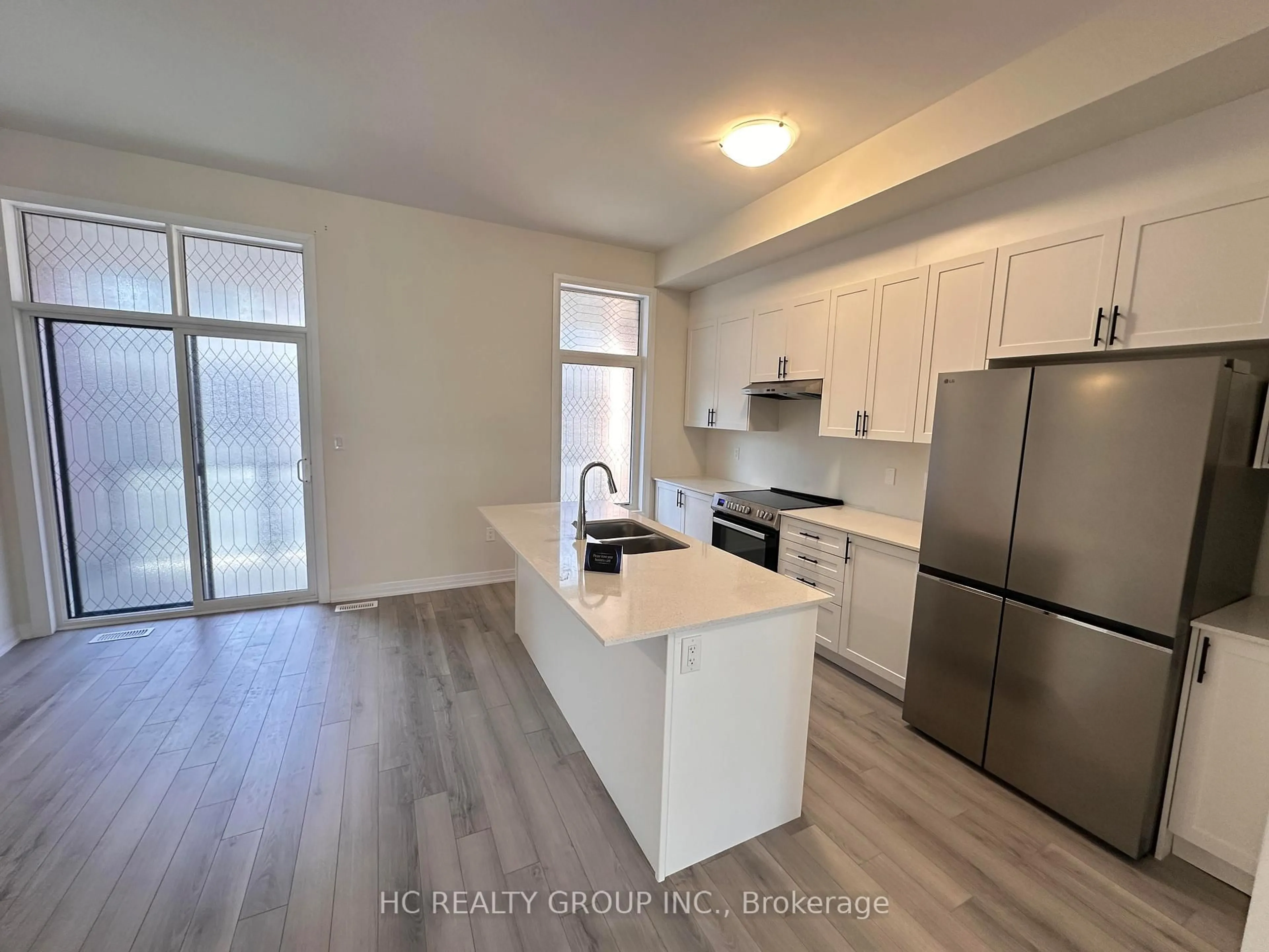 Open concept kitchen, unknown for 34 Millman Lane, Richmond Hill Ontario L4S 0P9