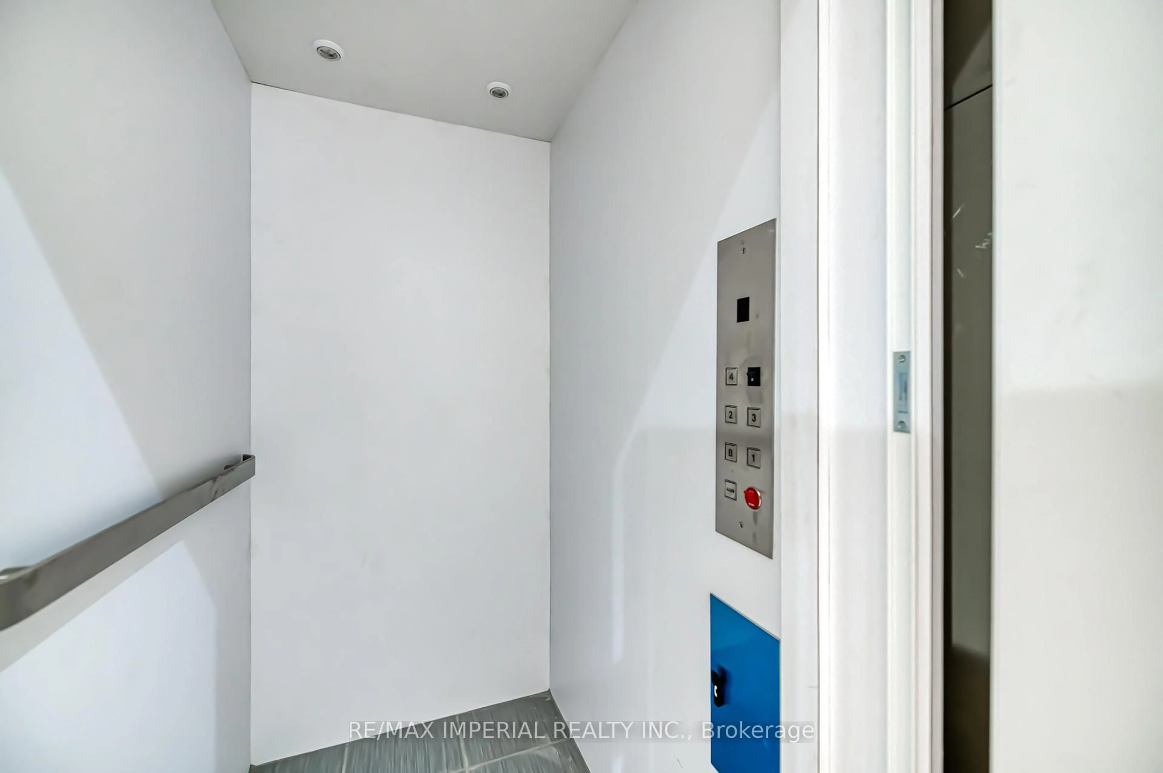 Indoor foyer for 21 MACKENZIE'S STAND Ave, Markham Ontario L6G 0C4