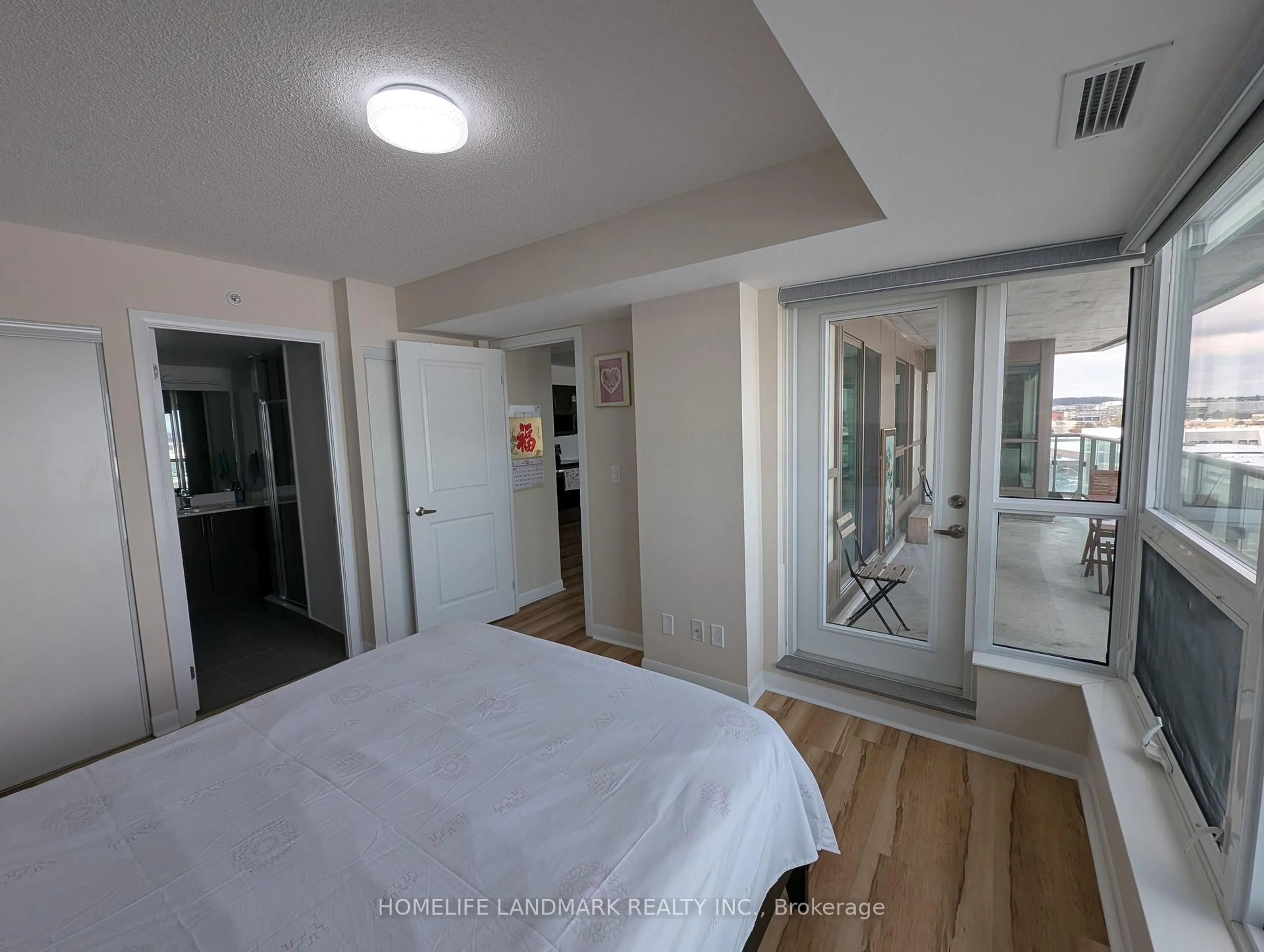 A pic of a room for 75 Norman Bethune Ave #718, Richmond Hill Ontario L4B 0B6