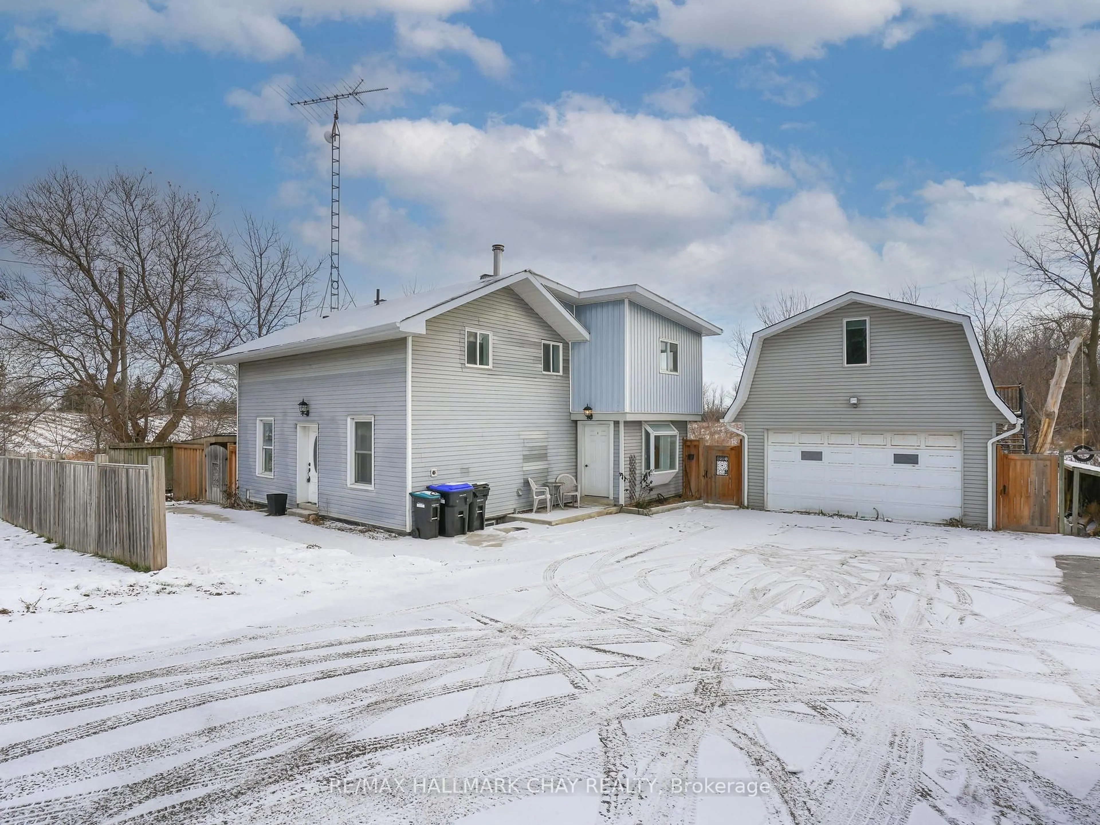 A pic from outside/outdoor area/front of a property/back of a property/a pic from drone, street for 2545 County Rd 50, Adjala-Tosorontio Ontario L0G 1L0
