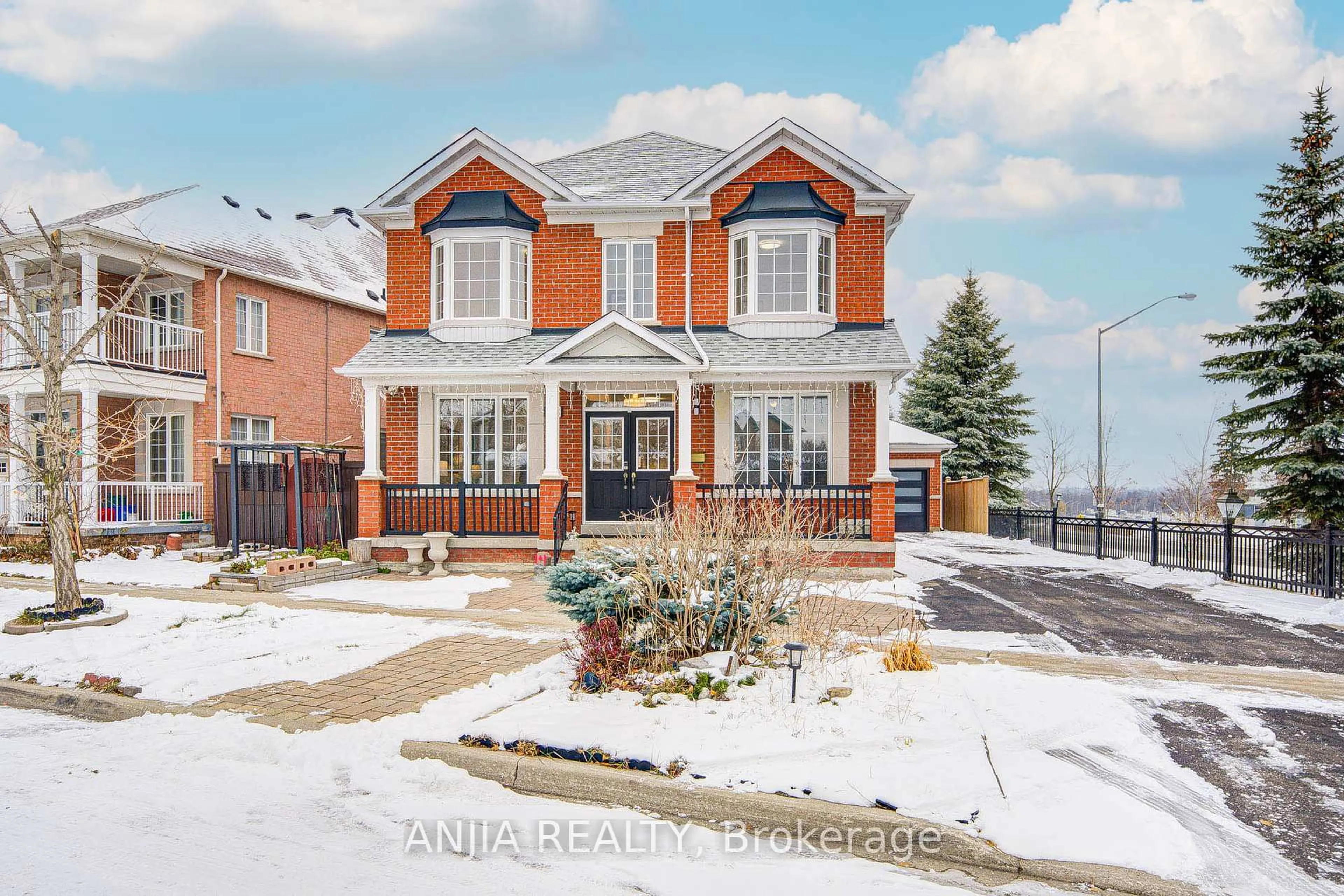 Home with brick exterior material, street for 28 Misty Crt, Markham Ontario L6E 1K9
