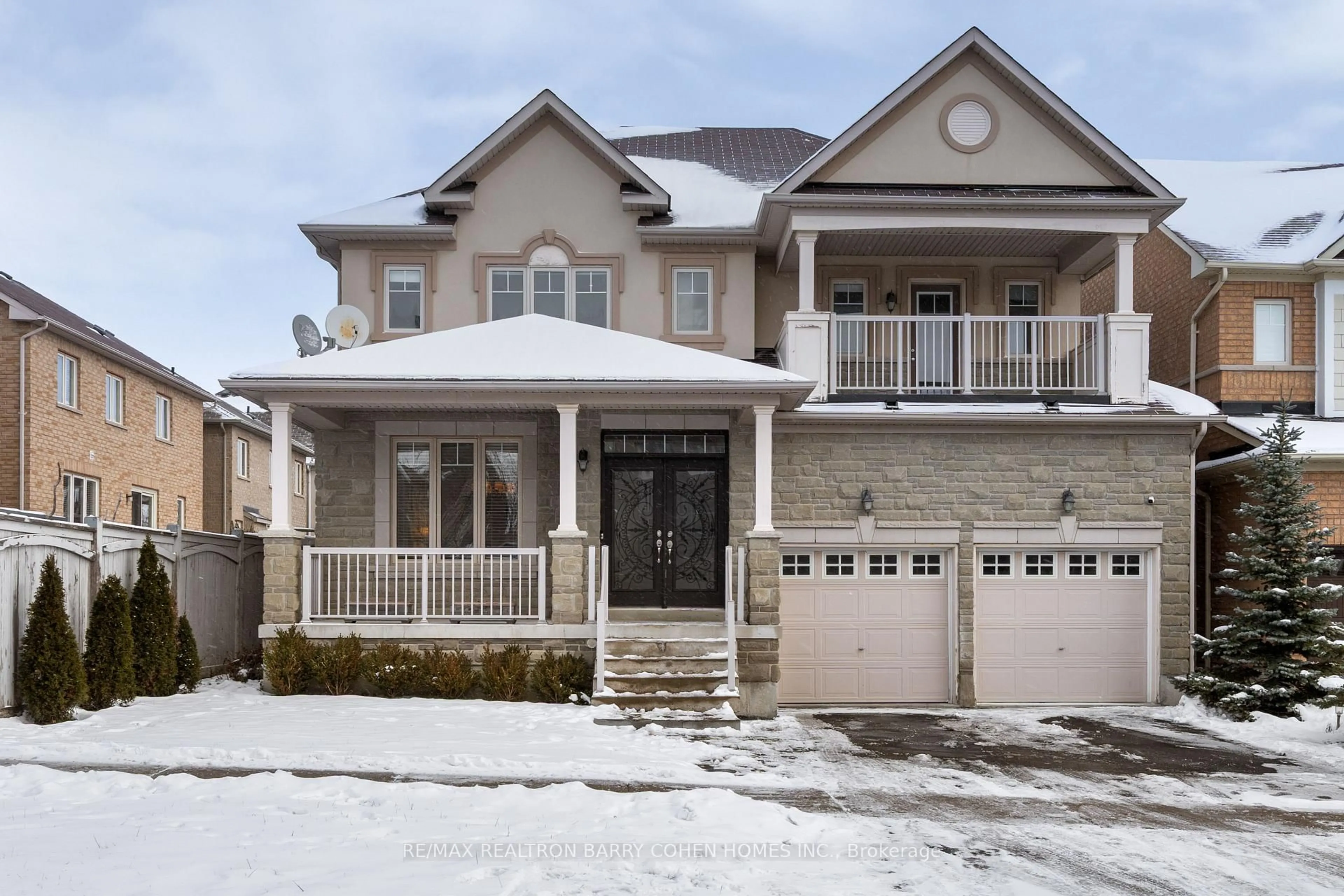 Home with brick exterior material, street for 17 Lourakis St, Richmond Hill Ontario L4E 0J5