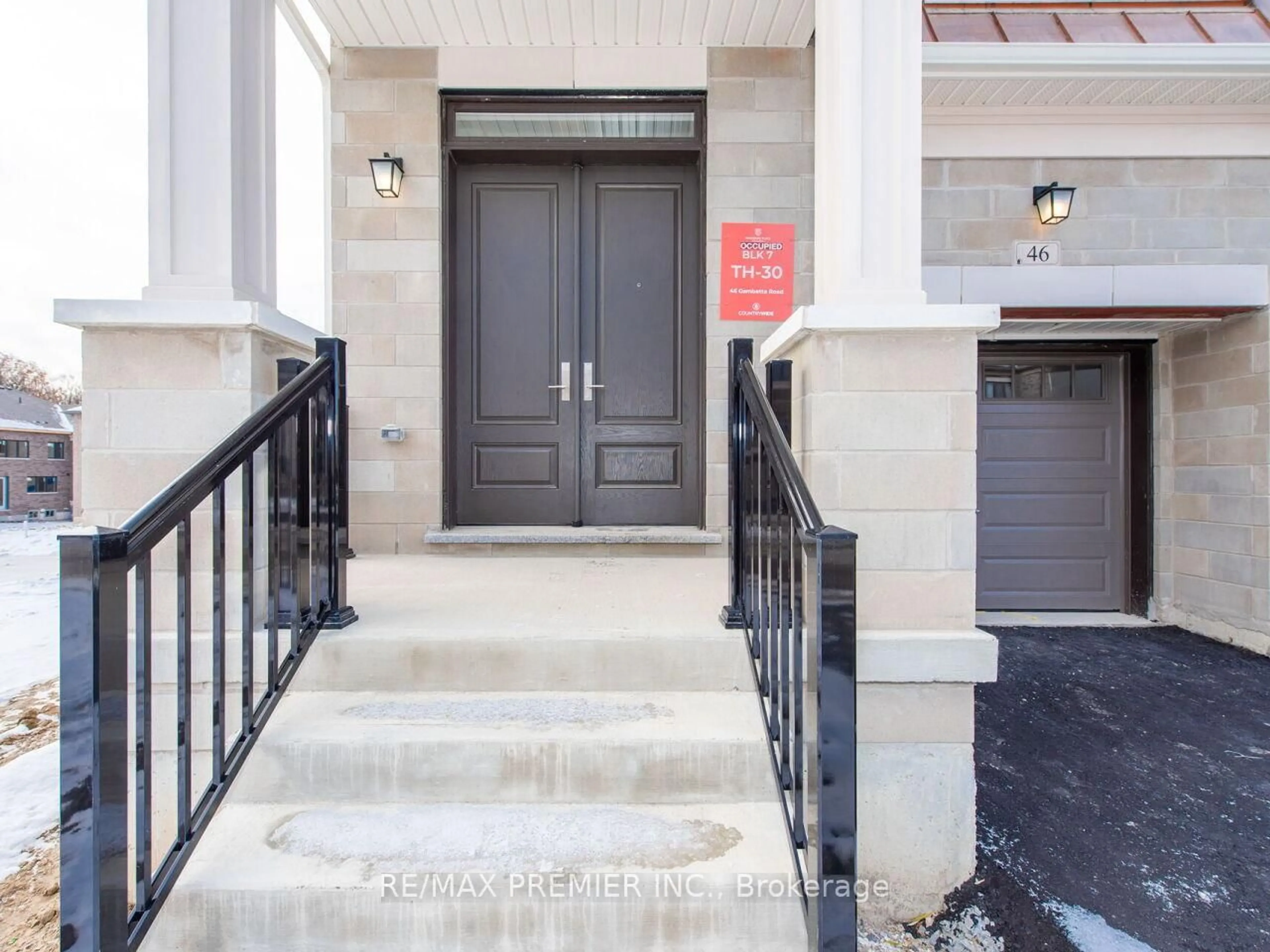 Indoor entryway for 46 Gambetta Rd, Vaughan Ontario L4H 5L7