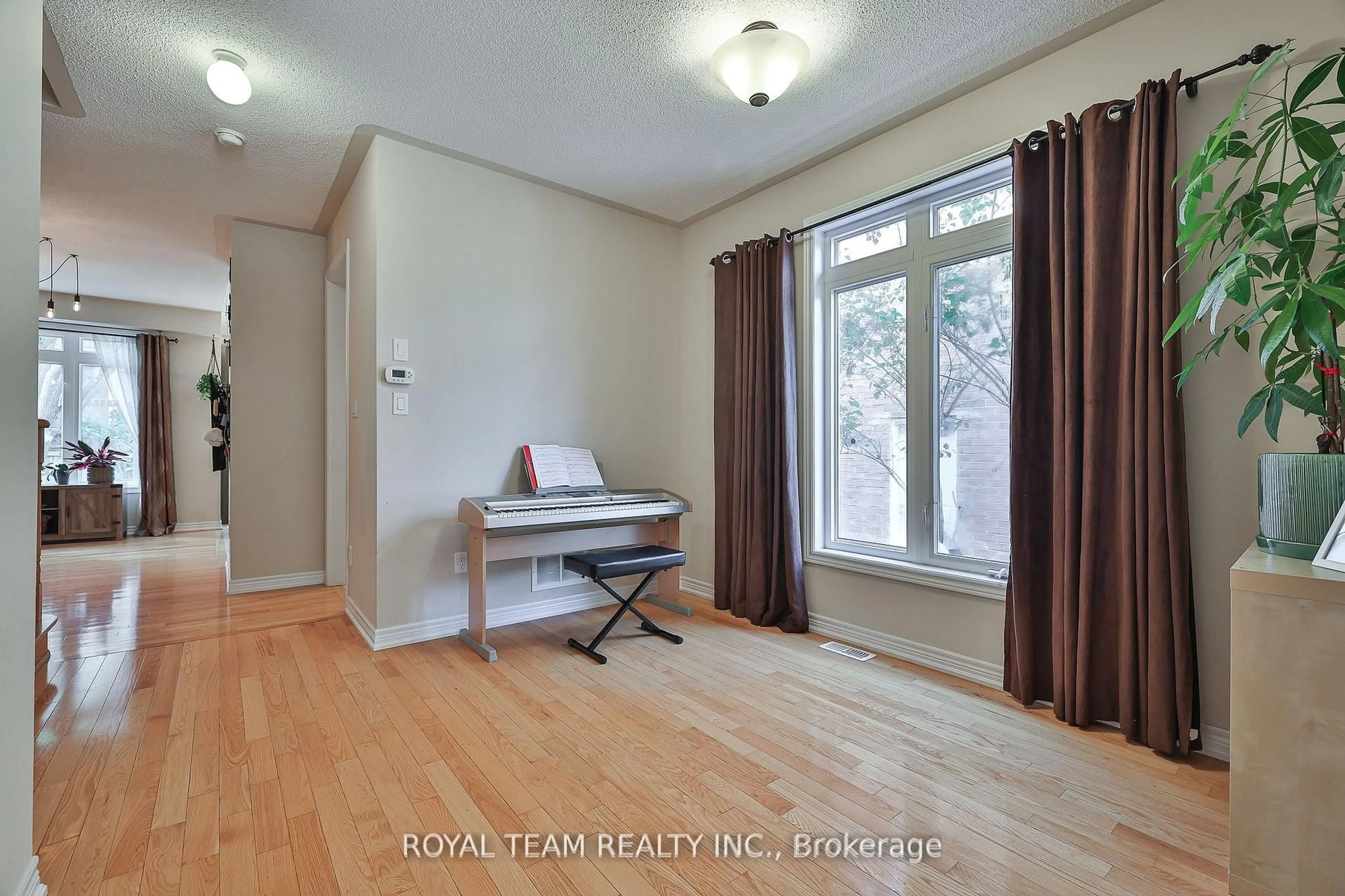 A pic of a room for 76 Degas Dr, Vaughan Ontario L4J 9J3