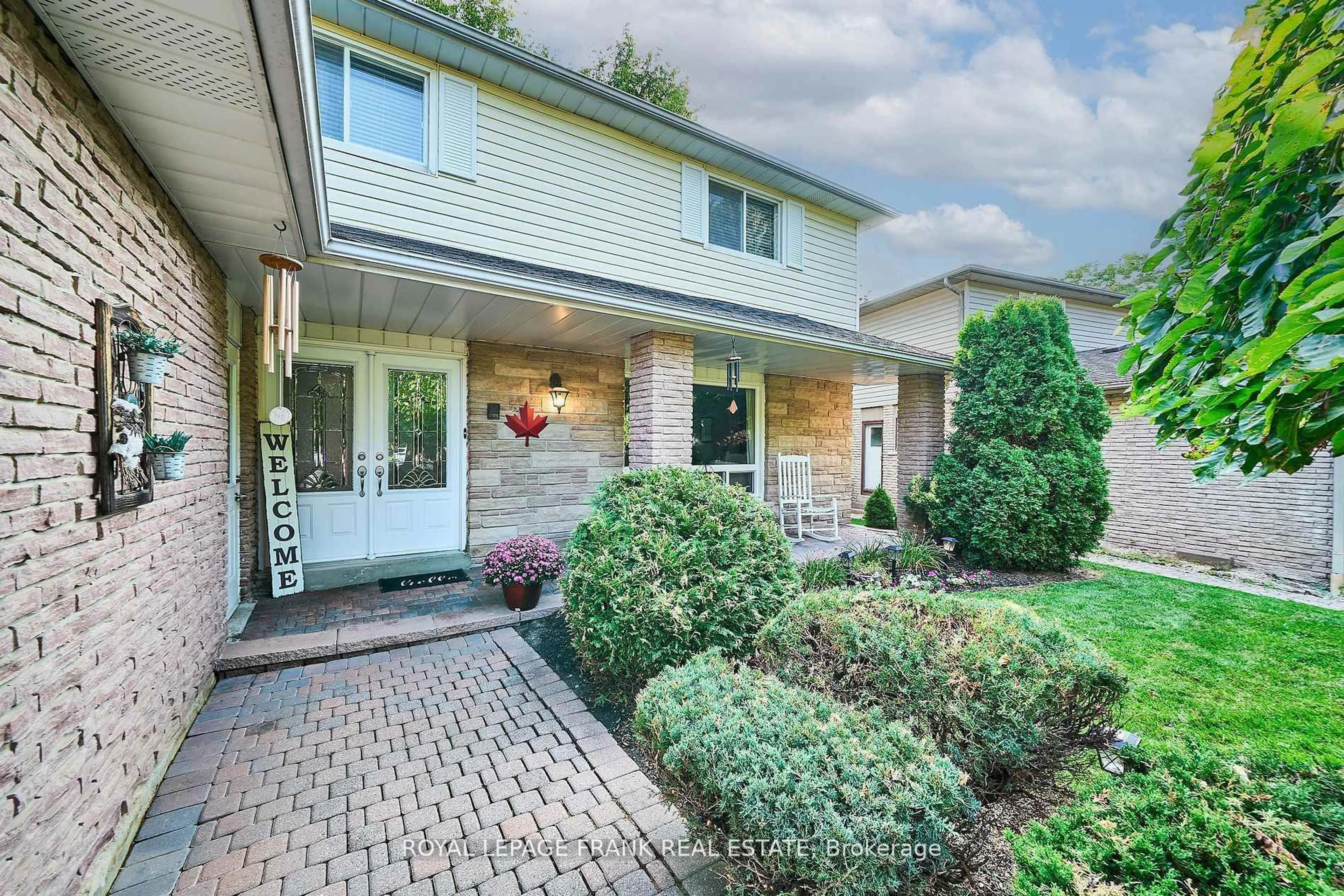 Home with brick exterior material, street for 7 Judy Crt, Markham Ontario L3P 3R8