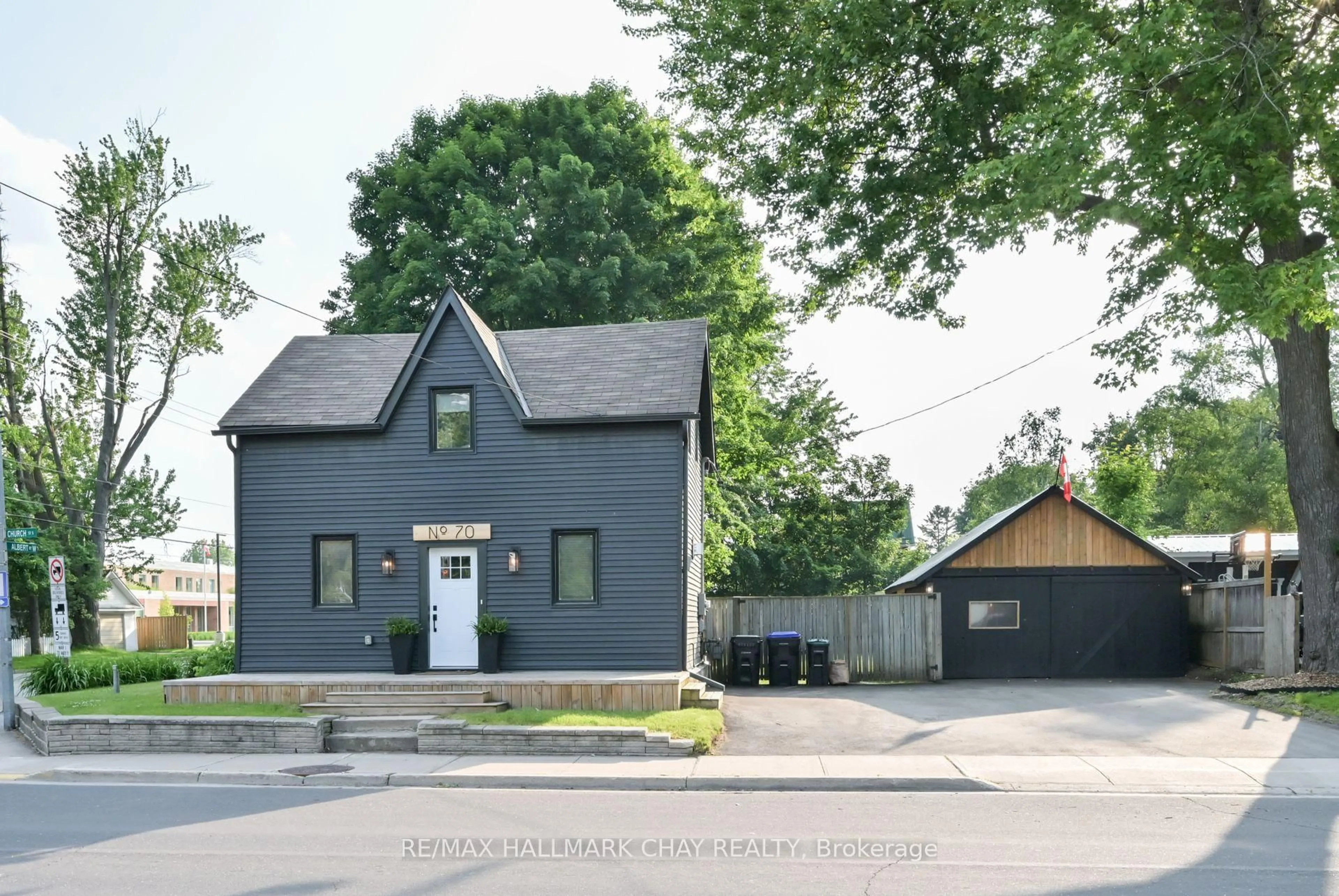 Unknown for 70 Church St, New Tecumseth Ontario L9R 1S7