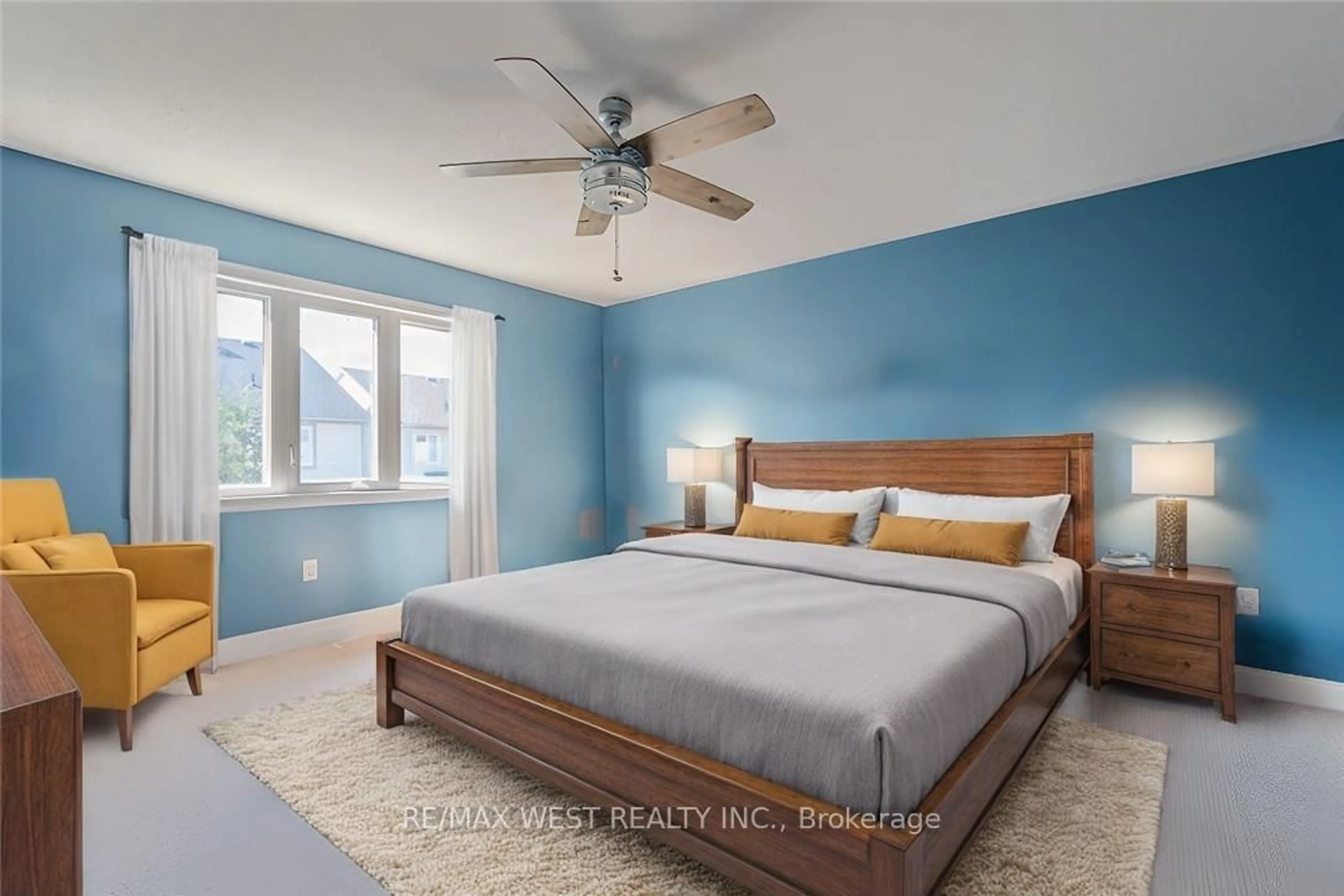 Bedroom with bed, unknown for 69 Kidd Cres, New Tecumseth Ontario L9R 0C8