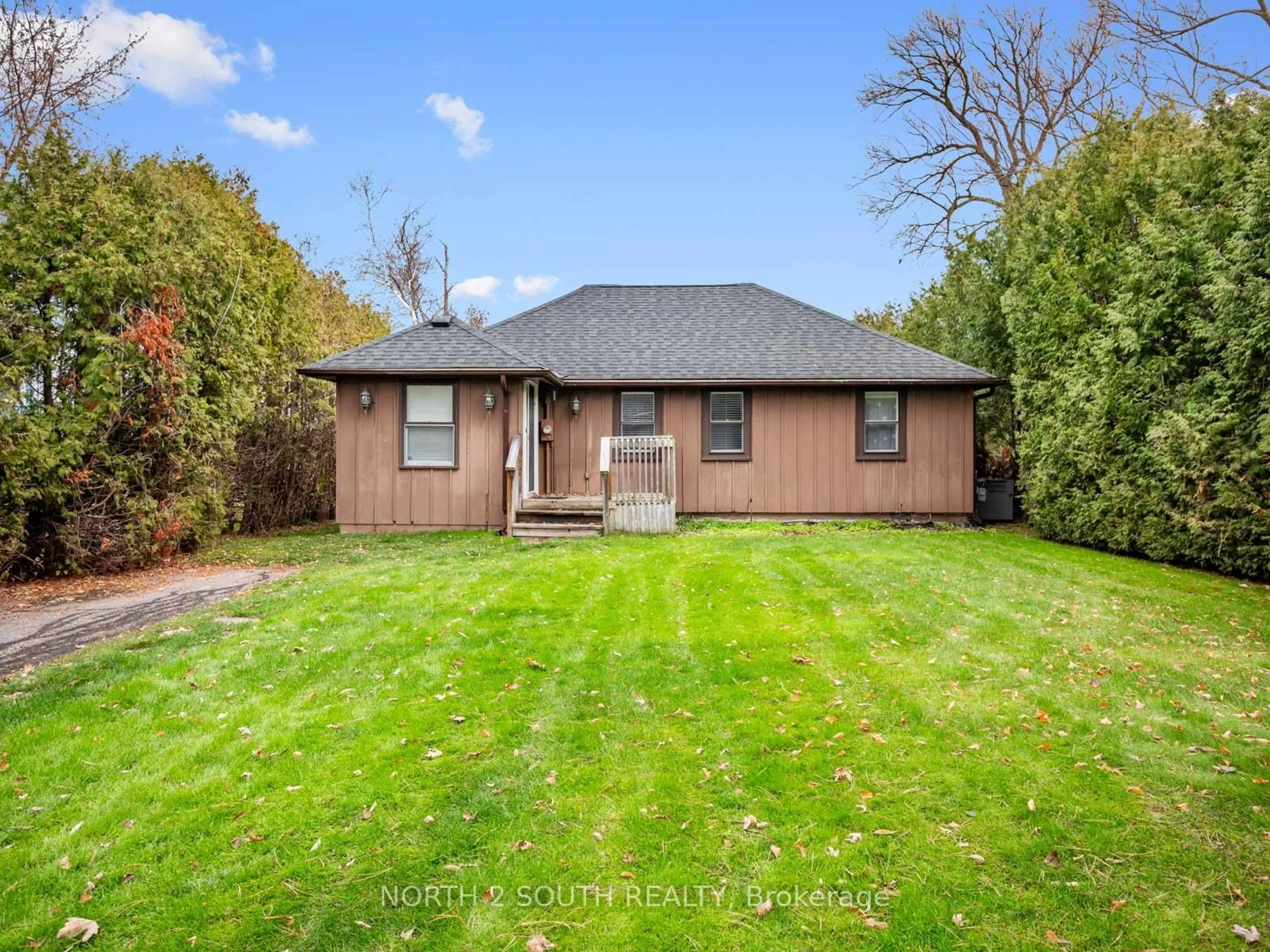 Home with brick exterior material, street for 1273 Maple Rd, Innisfil Ontario L9S 2Z9