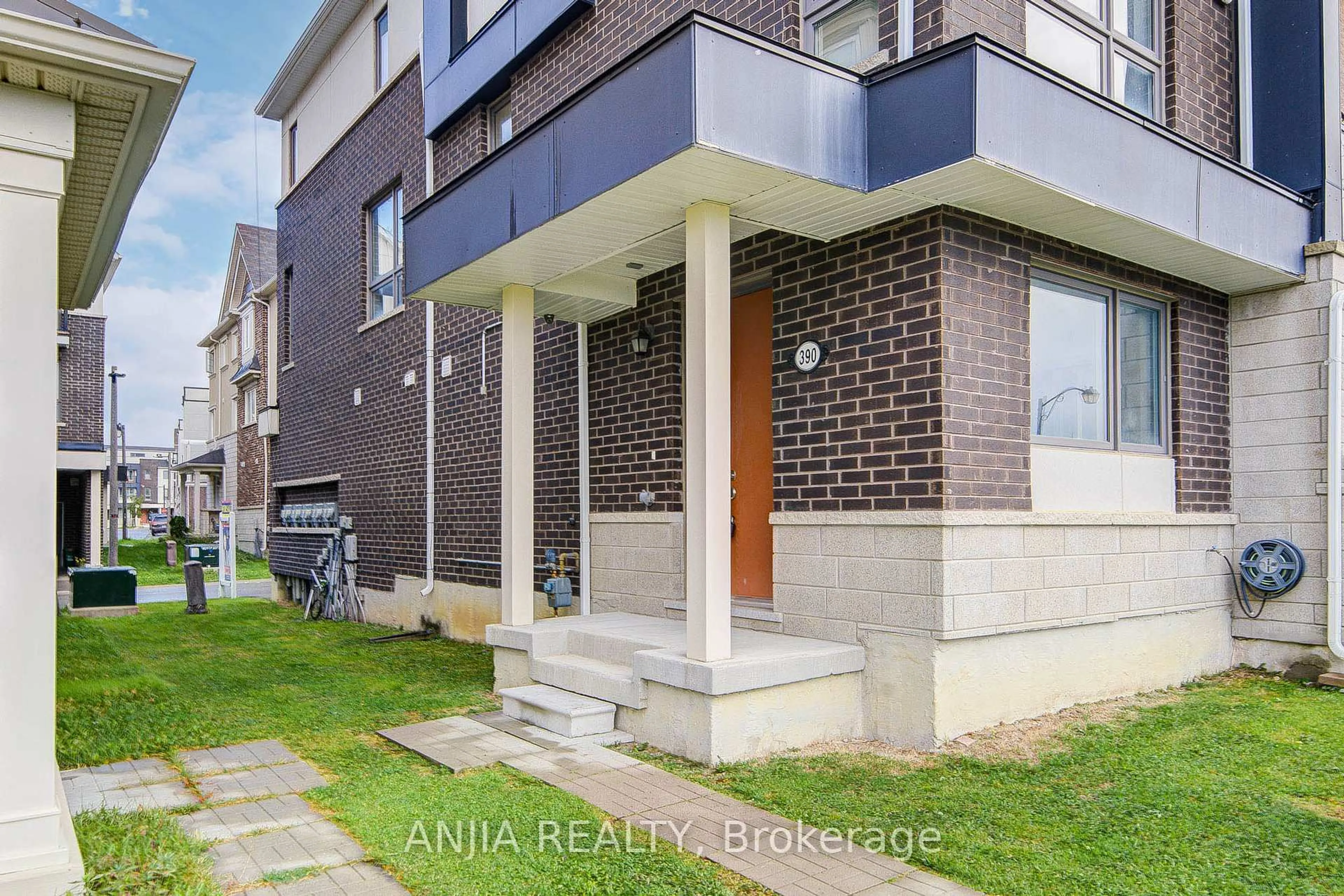 Home with brick exterior material, street for 390 Arthur Bonner Ave, Markham Ontario L6B 1N1