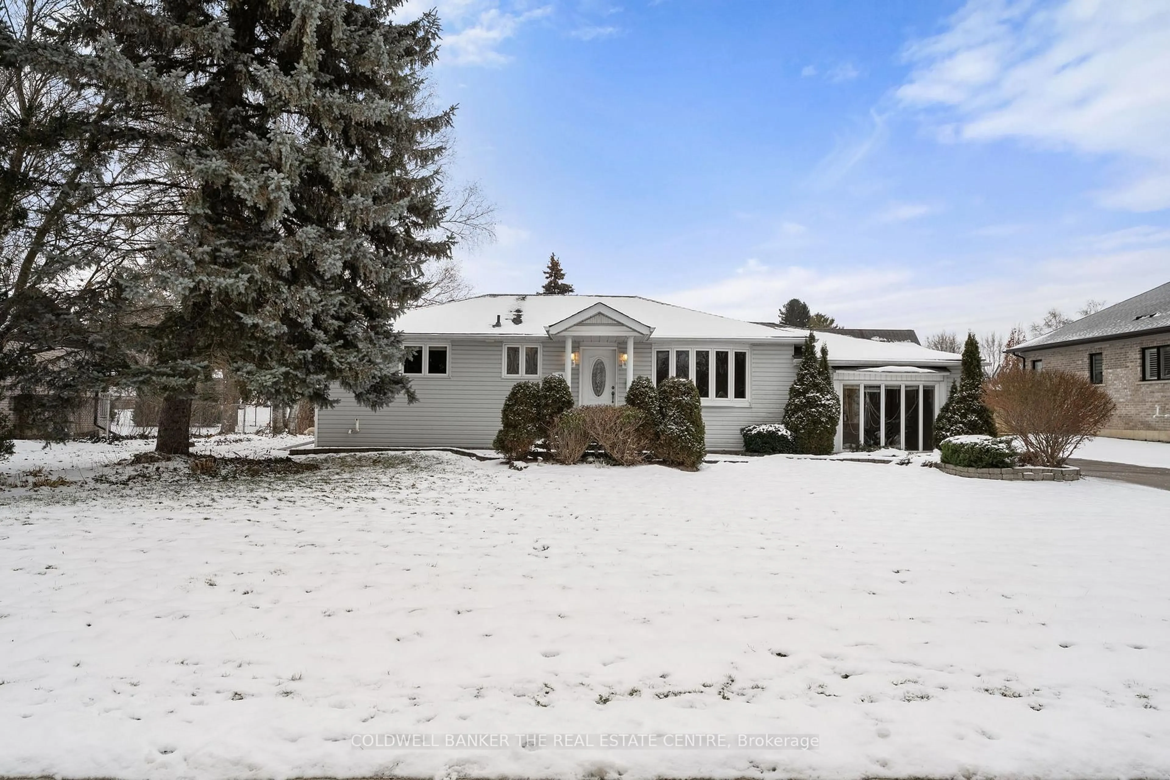 Unknown for 19 Farr Ave, East Gwillimbury Ontario L0G 1V0