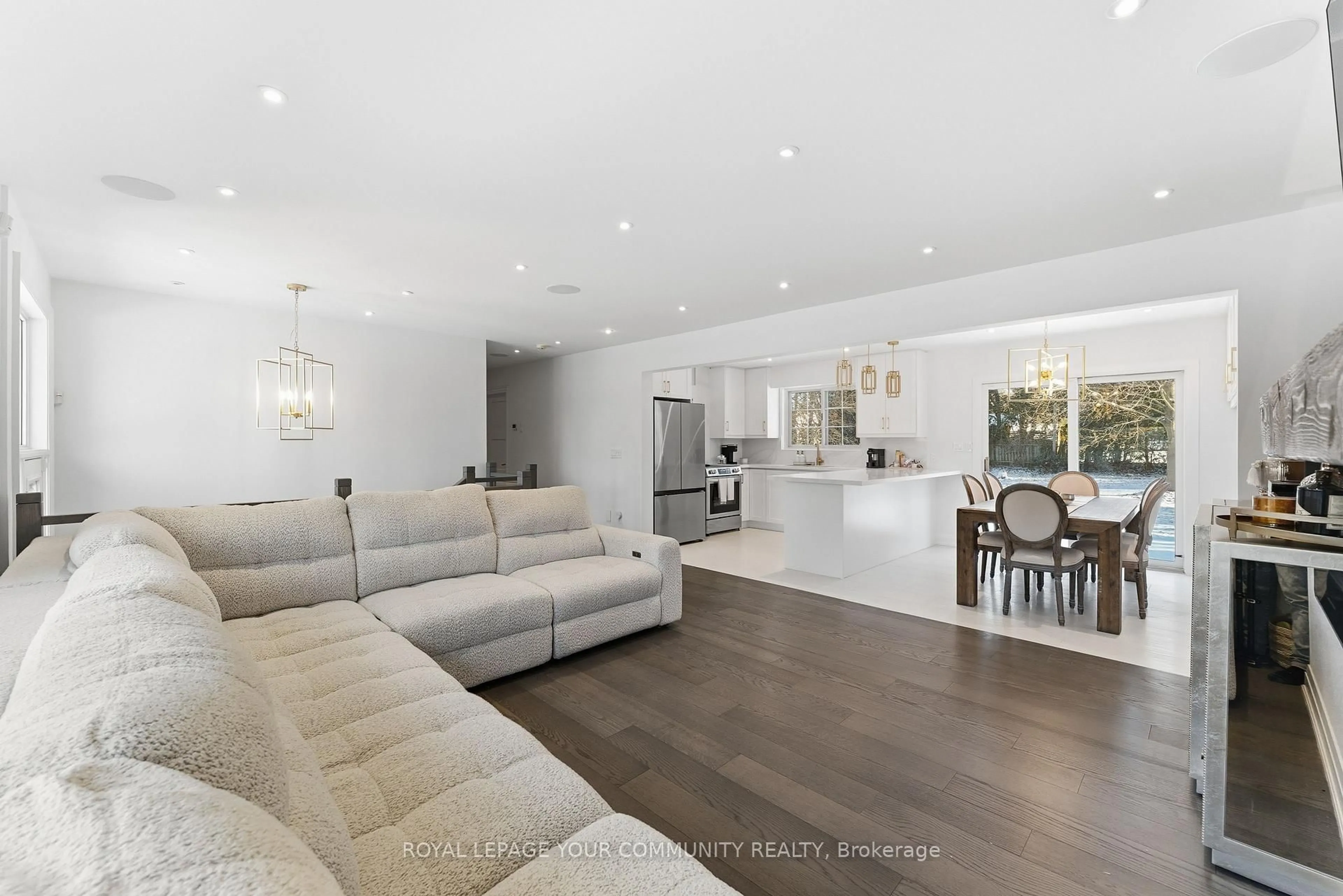 Open concept kitchen, unknown for 16025 Concession 7, King Ontario L6A 5B9