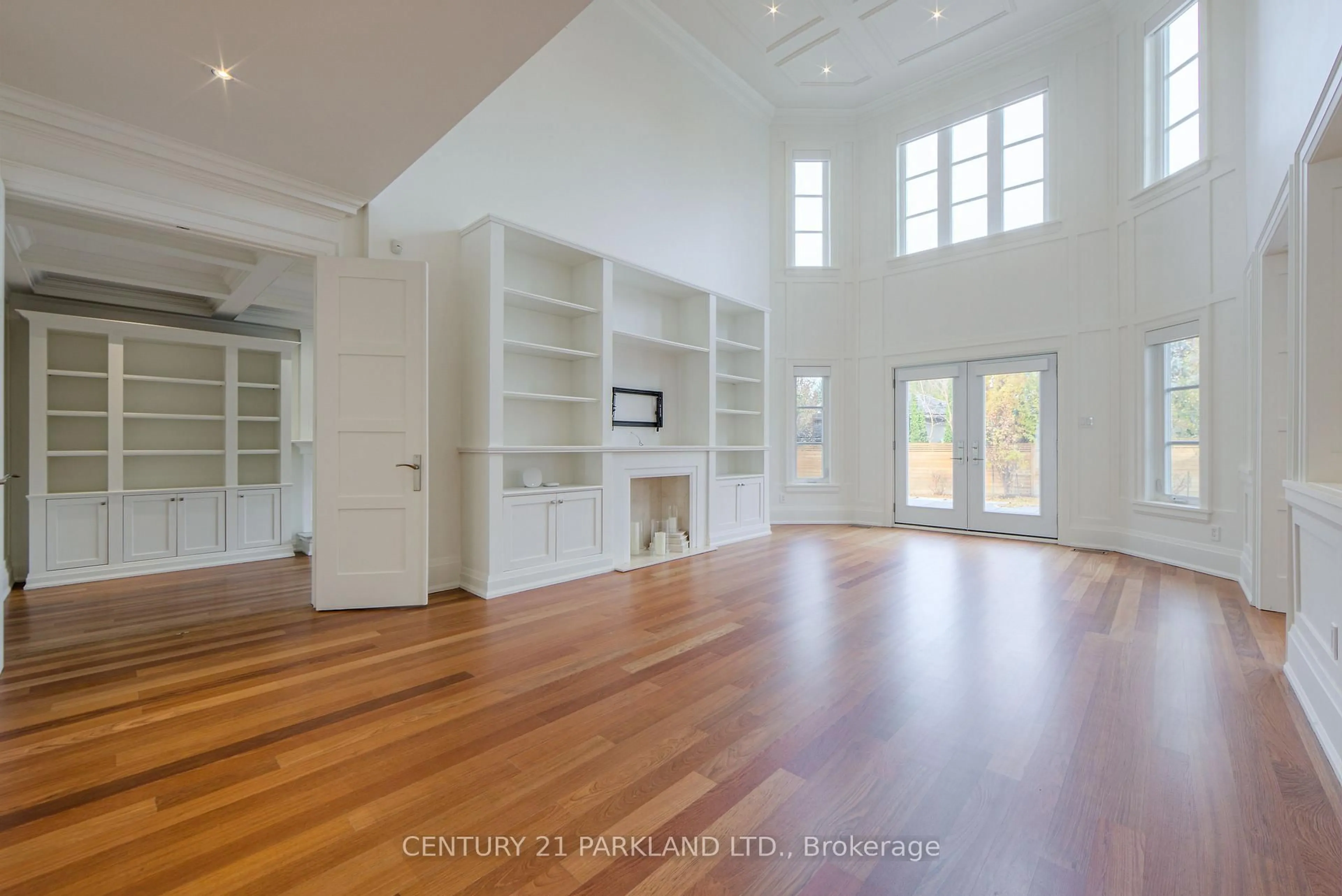 Unknown for 16 Flatbush Ave, Vaughan Ontario L4L 8K3