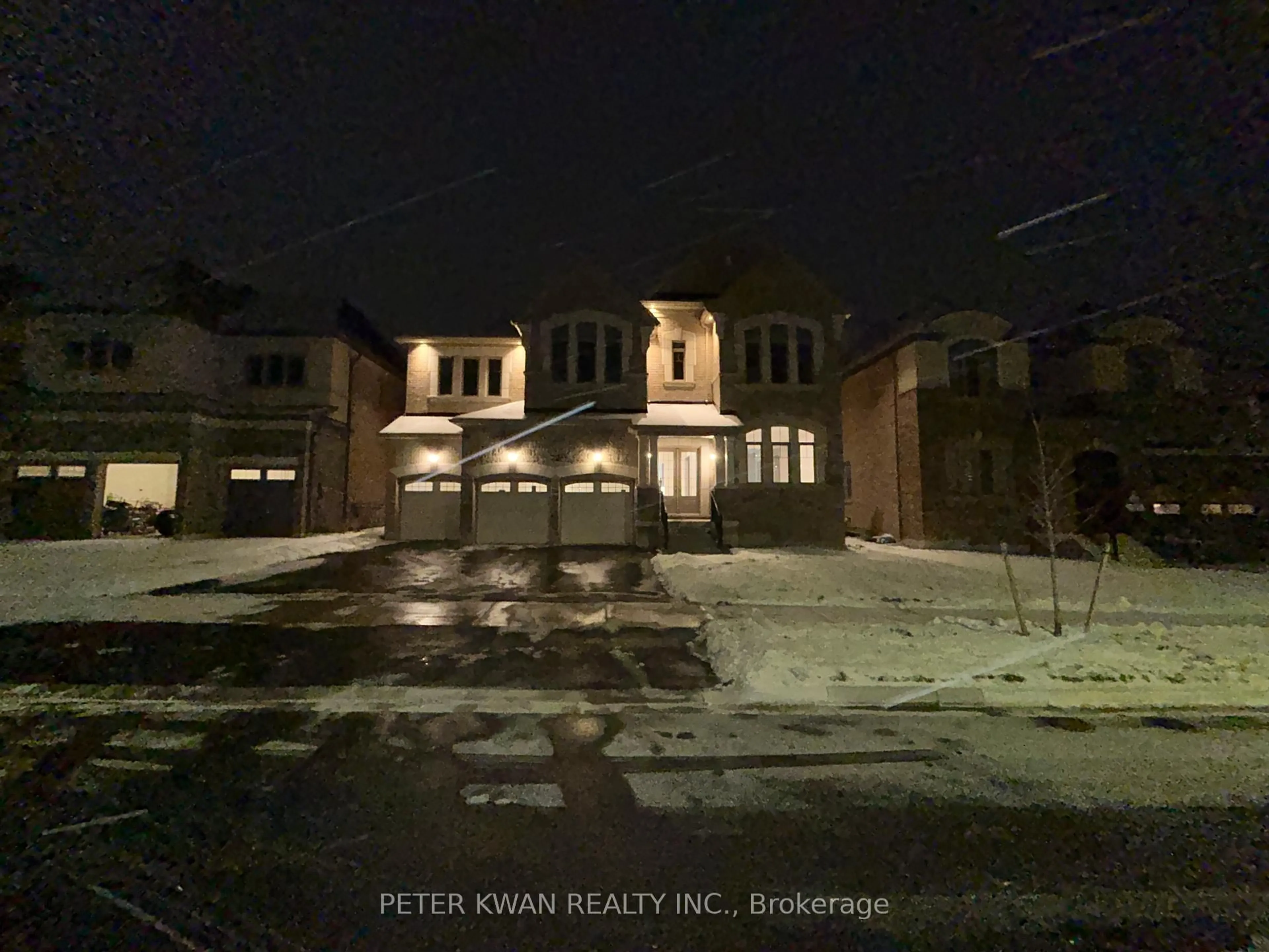 Unknown for 72 Silk Twist Dr, East Gwillimbury Ontario L9N 0W4