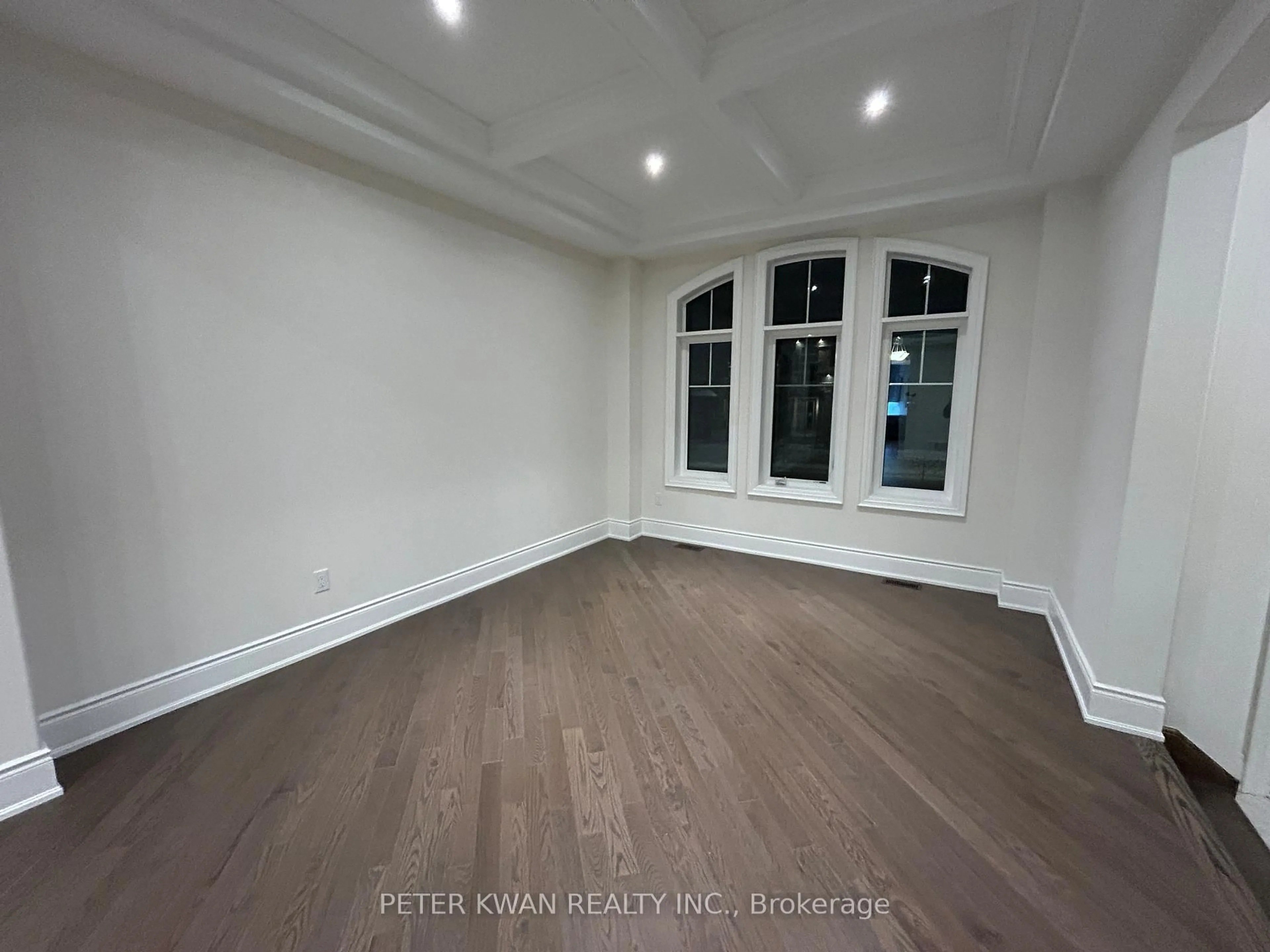 A pic of a room for 72 Silk Twist Dr, East Gwillimbury Ontario L9N 0W4