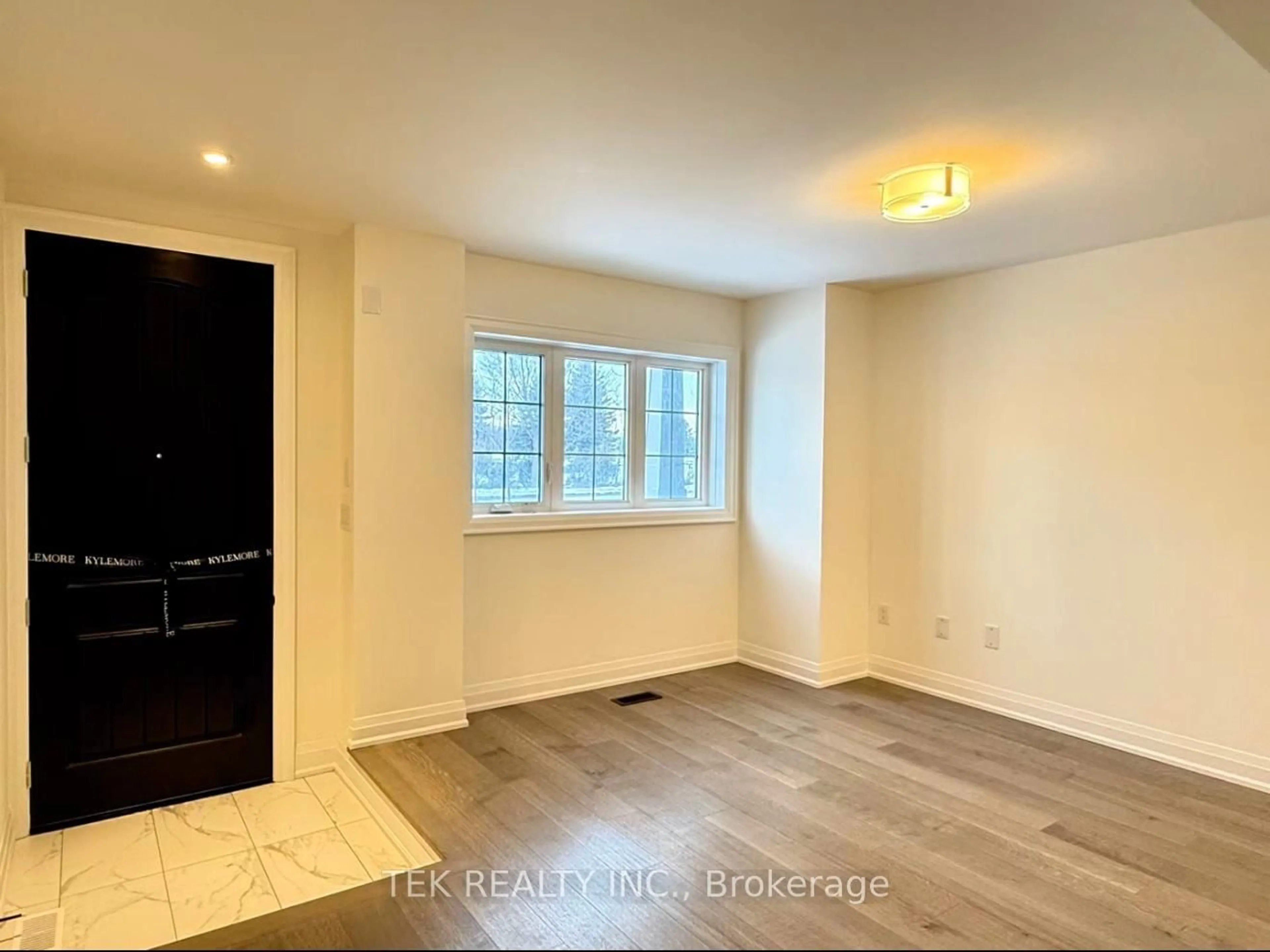 A pic of a room for 4275 Major Mackenzie Dr, Markham Ontario L6C 3L5