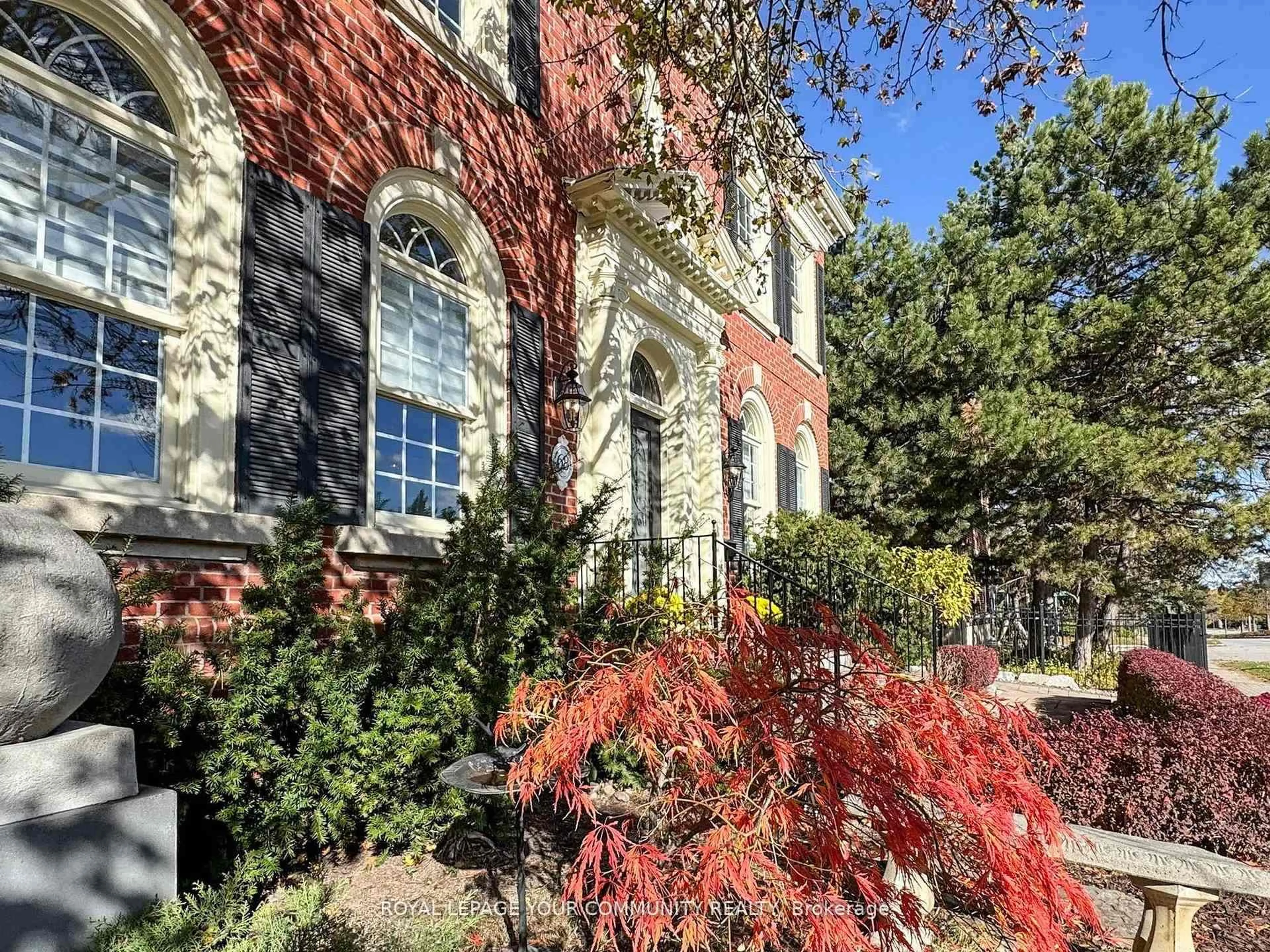 Home with brick exterior material, street for 68 Regent St, Richmond Hill Ontario L4C 9C5