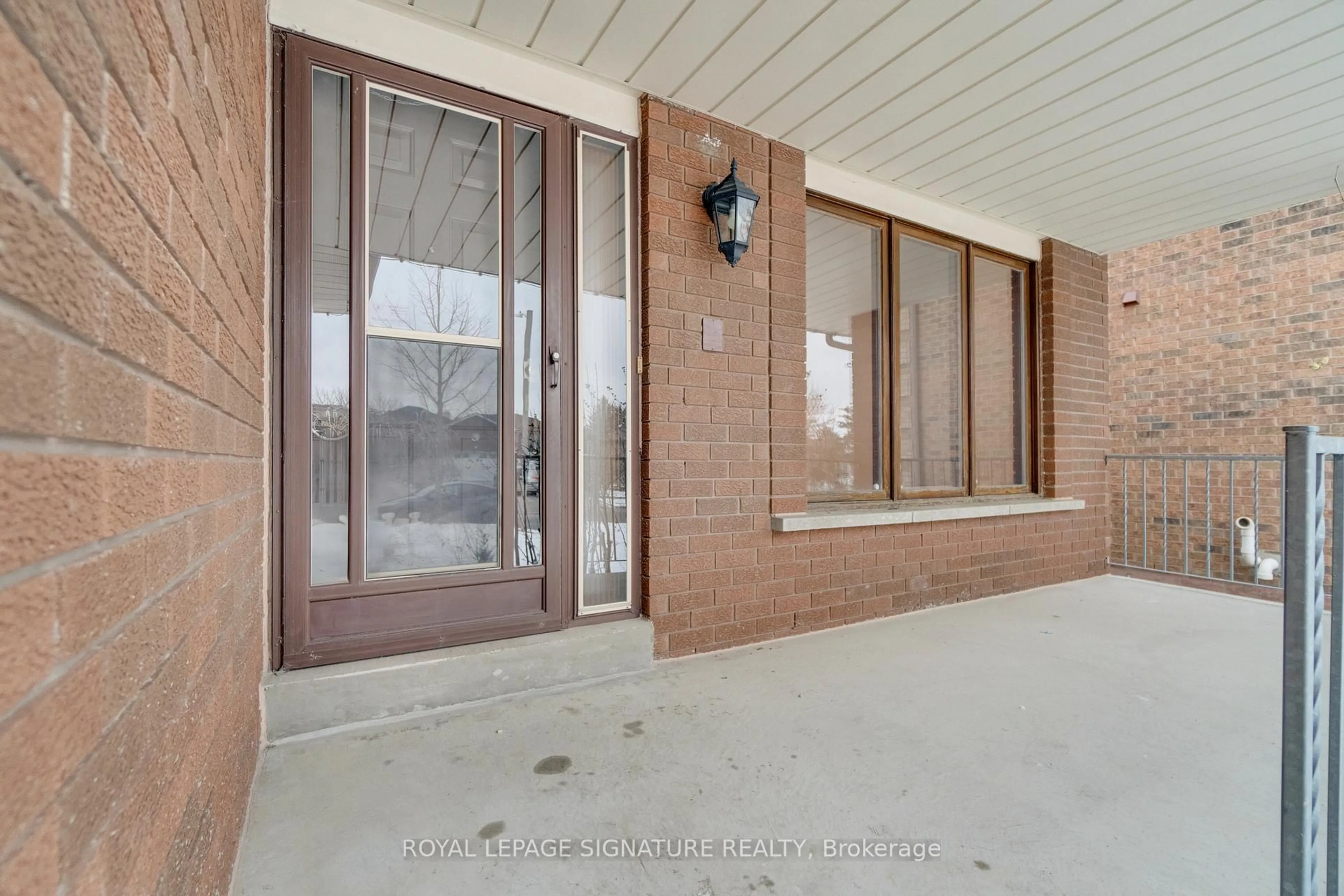 Unknown for 71 Marieta St, Vaughan Ontario L4L 7T2