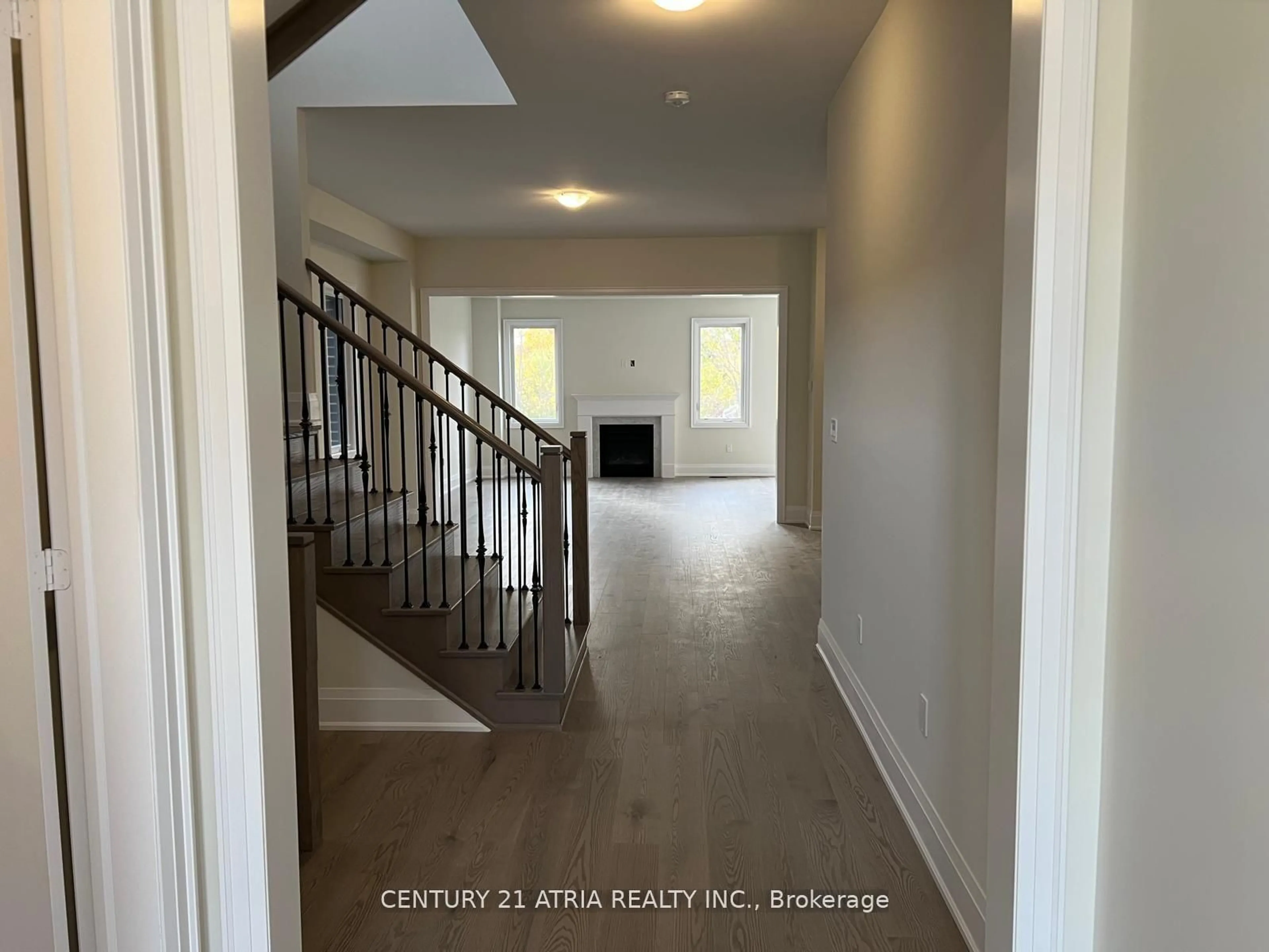 Indoor entryway for 46 Boccella Cres, Richmond Hill Ontario L4B 0J1