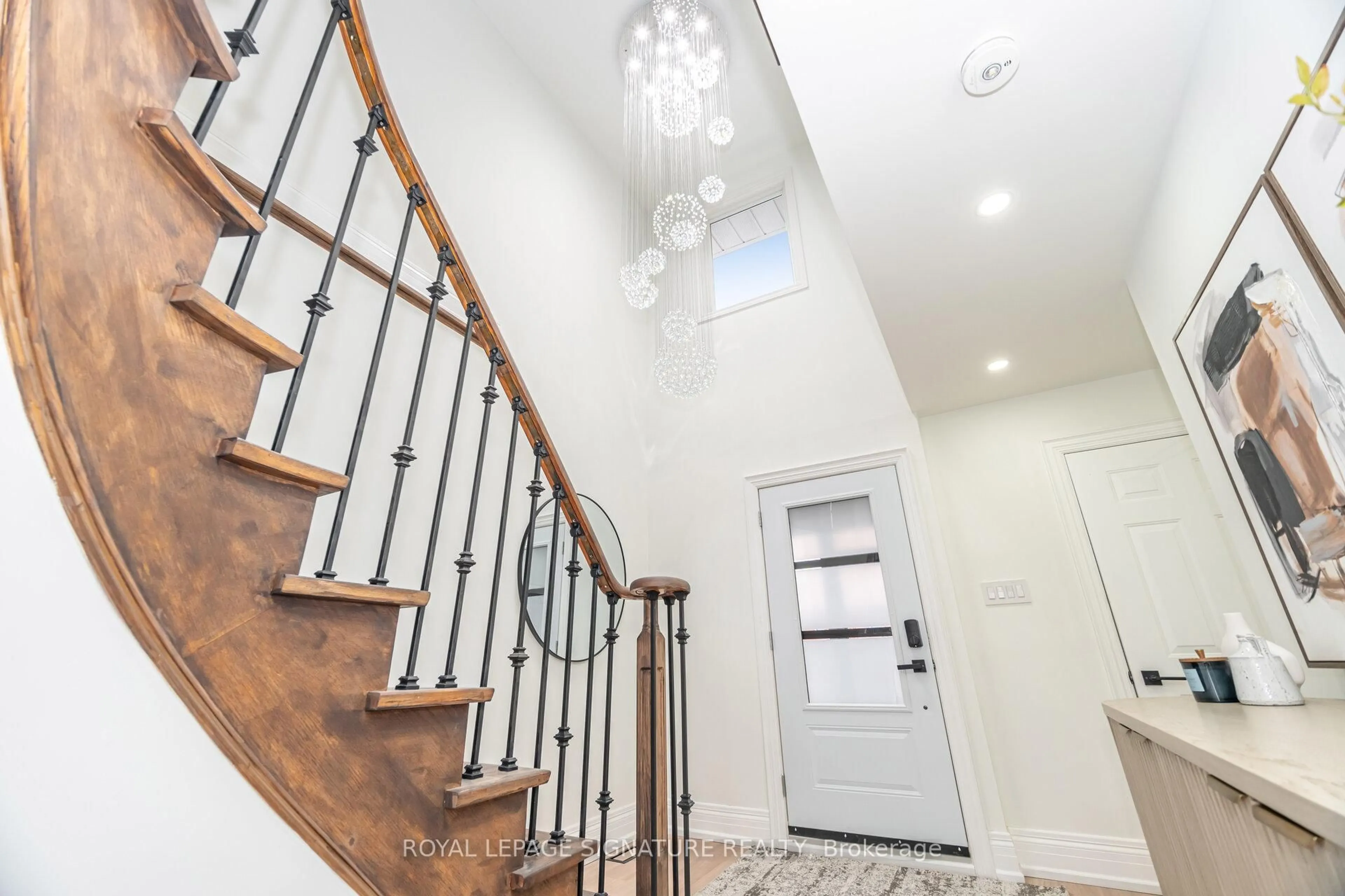 Stairs for 70 Oakmount Cres, Vaughan Ontario L4K 2C3