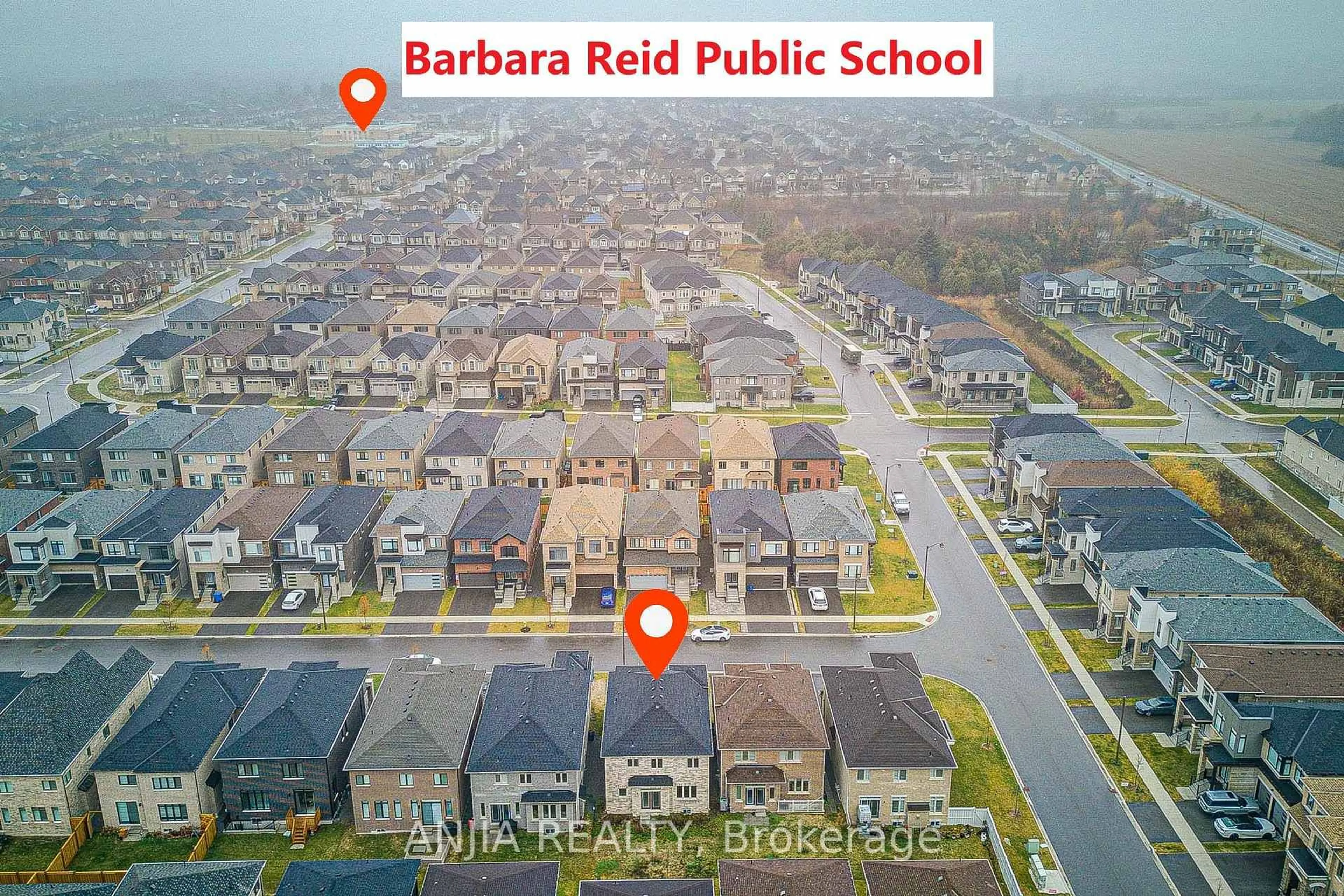 A pic from outside/outdoor area/front of a property/back of a property/a pic from drone, street for 43 Sambro Lane, Whitchurch-Stouffville Ontario L4A 0S1