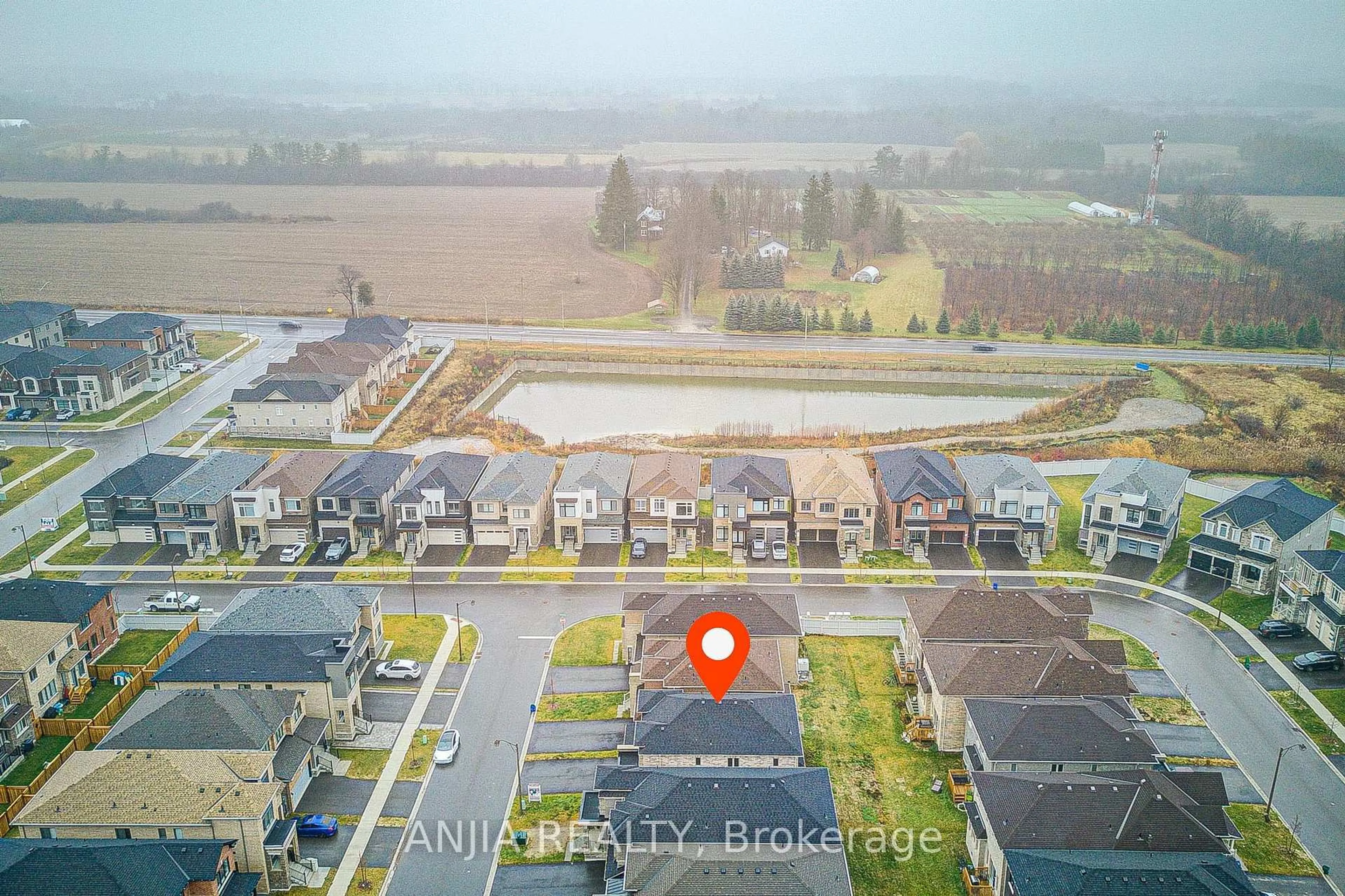 A pic from outside/outdoor area/front of a property/back of a property/a pic from drone, unknown for 43 Sambro Lane, Whitchurch-Stouffville Ontario L4A 0S1