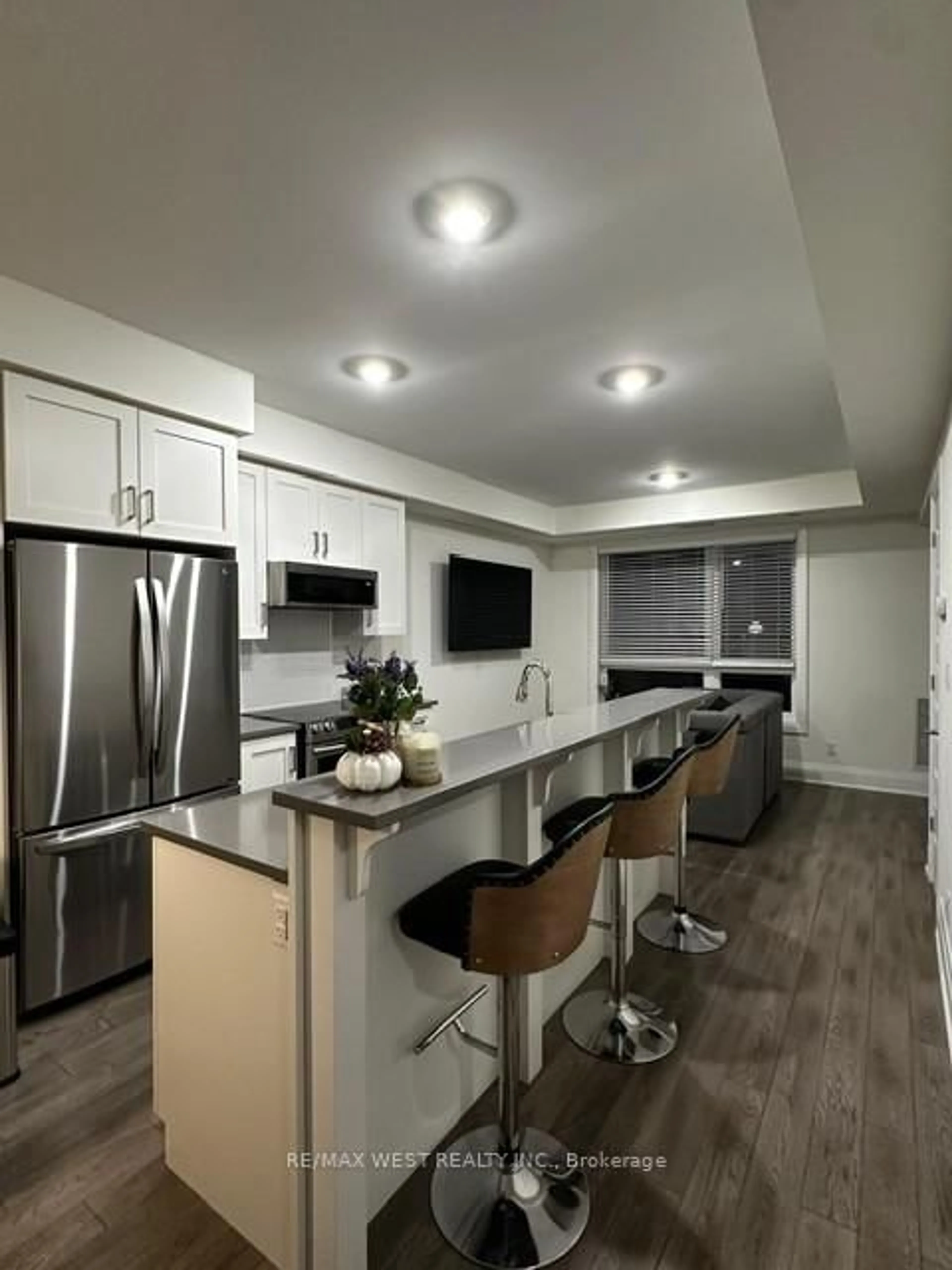 Open concept kitchen, unknown for 2 Adam Sellers St #412, Markham Ontario L6B 1P2