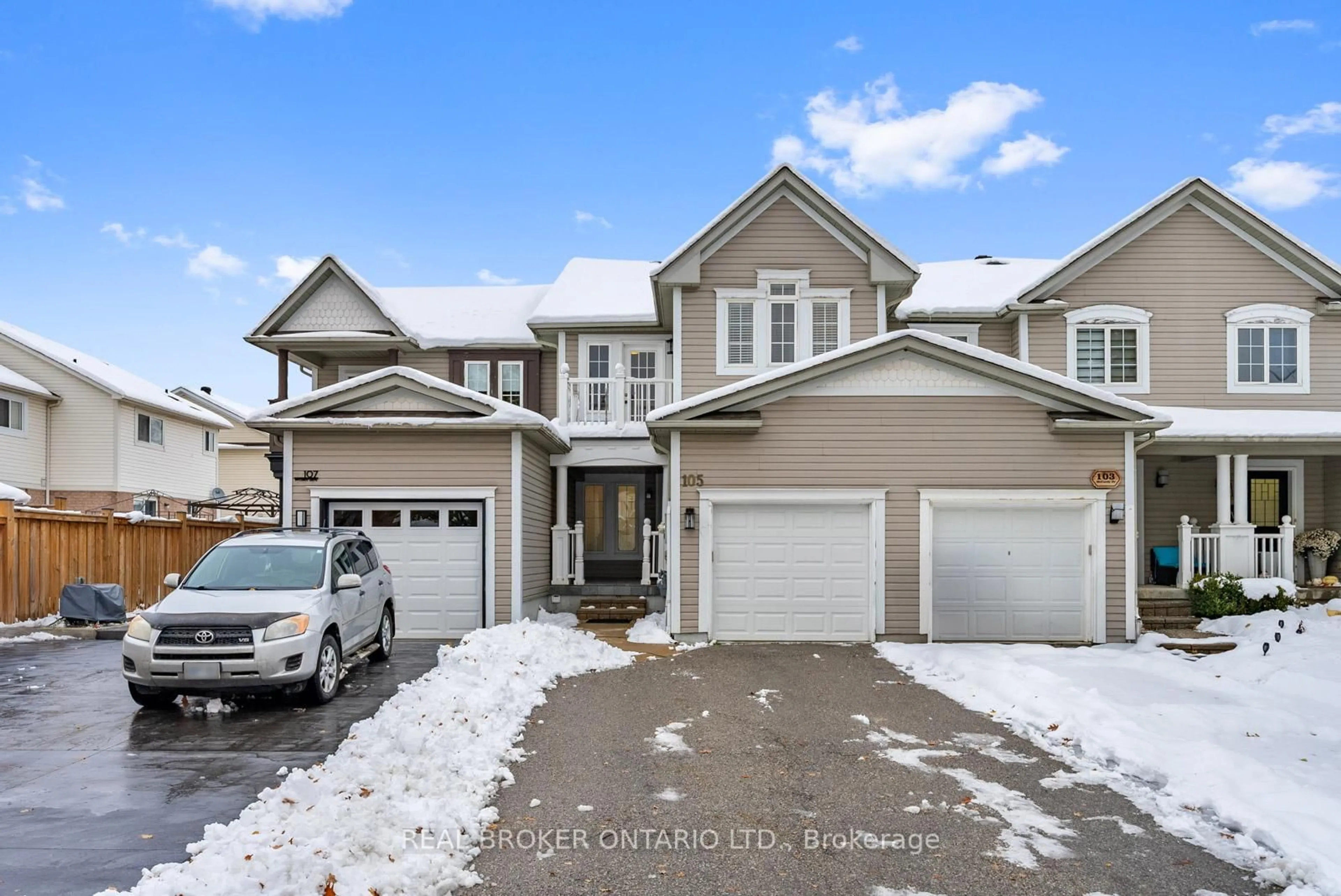 A pic from outside/outdoor area/front of a property/back of a property/a pic from drone, street for 105 McCurdy Dr, New Tecumseth Ontario L0G 1W0