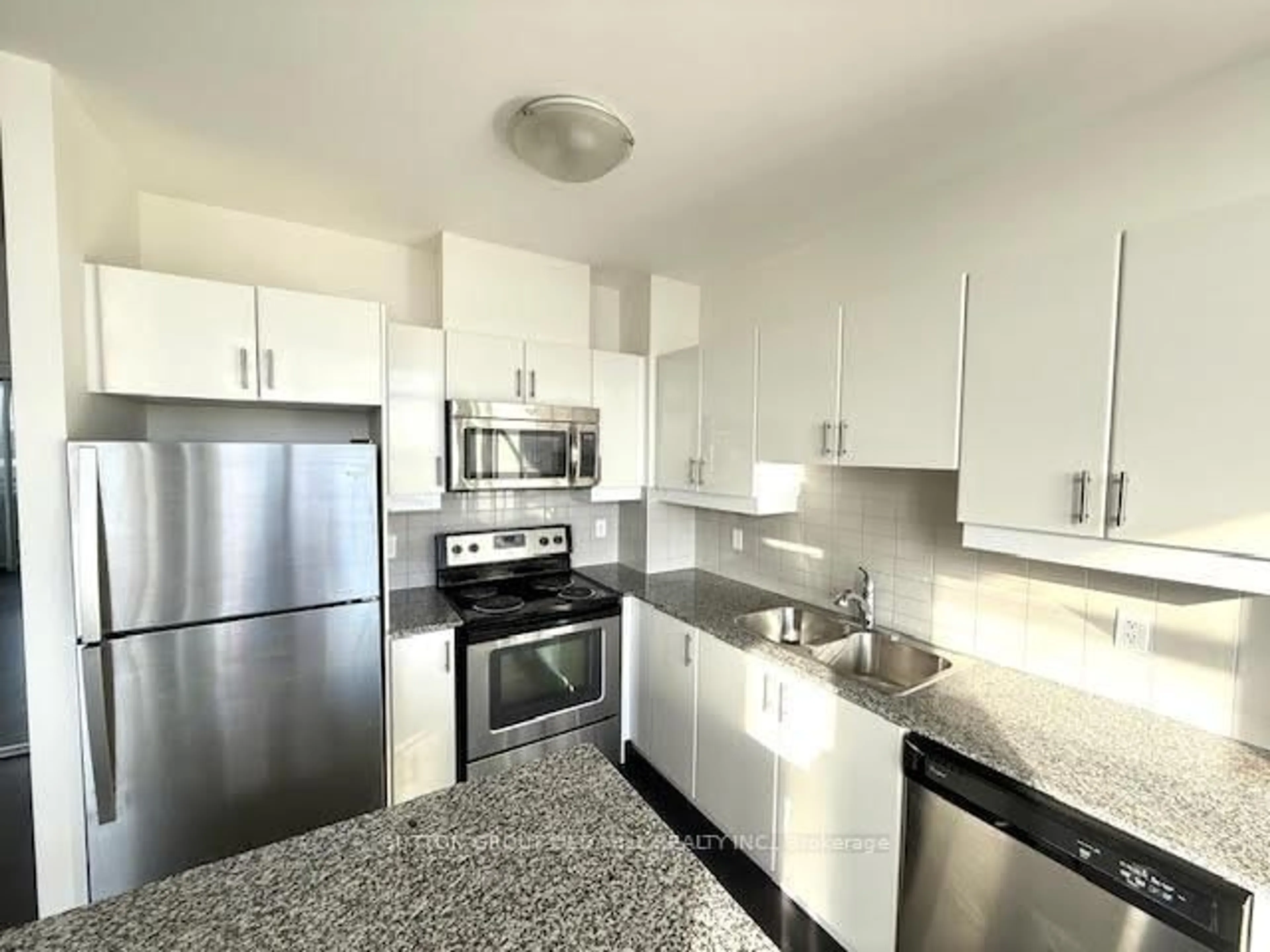 Standard kitchen, unknown for 2900 Highway 7 Rd #510, Vaughan Ontario L4K 0G3