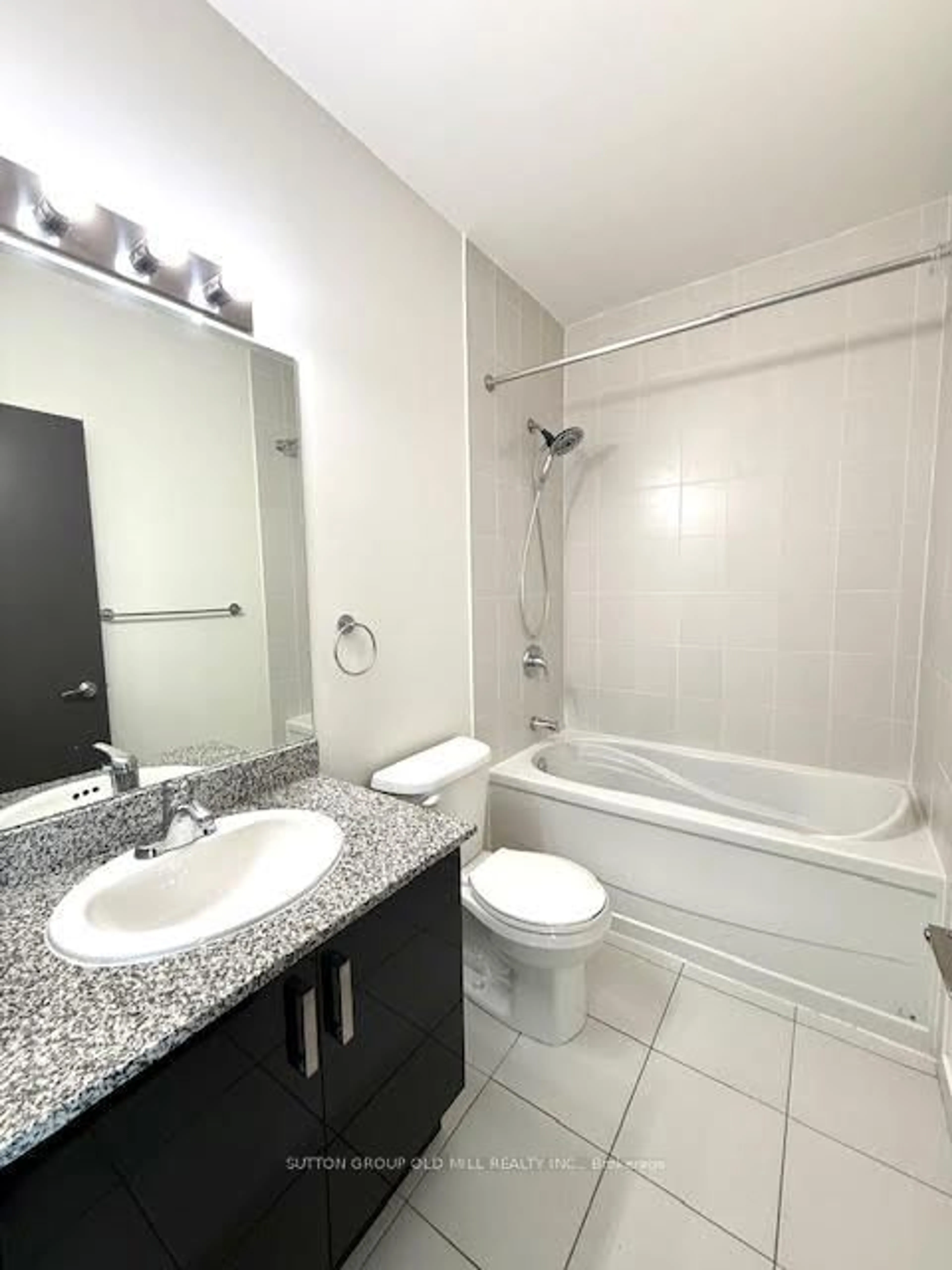 Standard bathroom, unknown for 2900 Highway 7 Rd #510, Vaughan Ontario L4K 0G3
