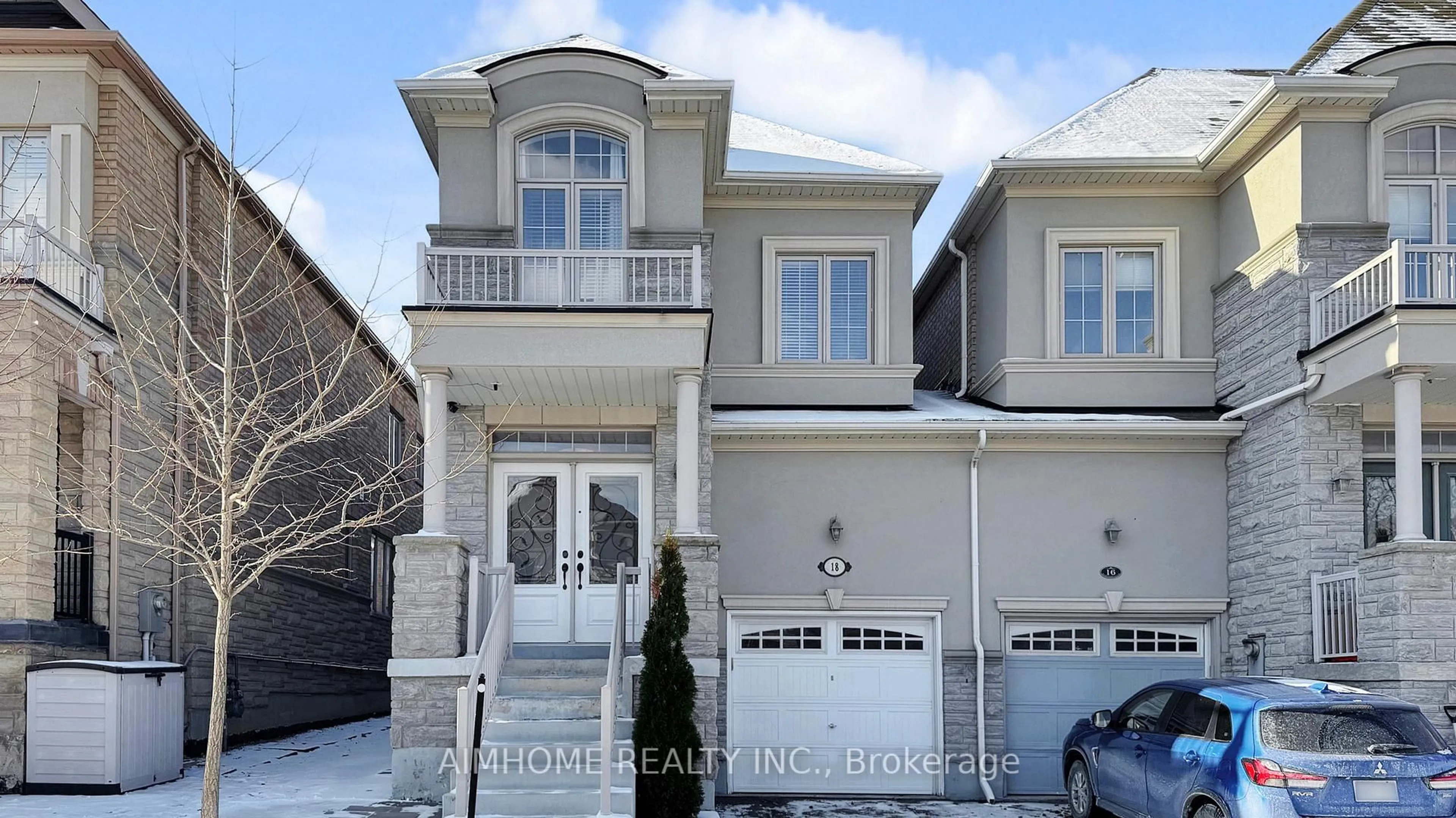 Home with vinyl exterior material, street for 18 Bristlewood Cres, Vaughan Ontario L4J 0H4