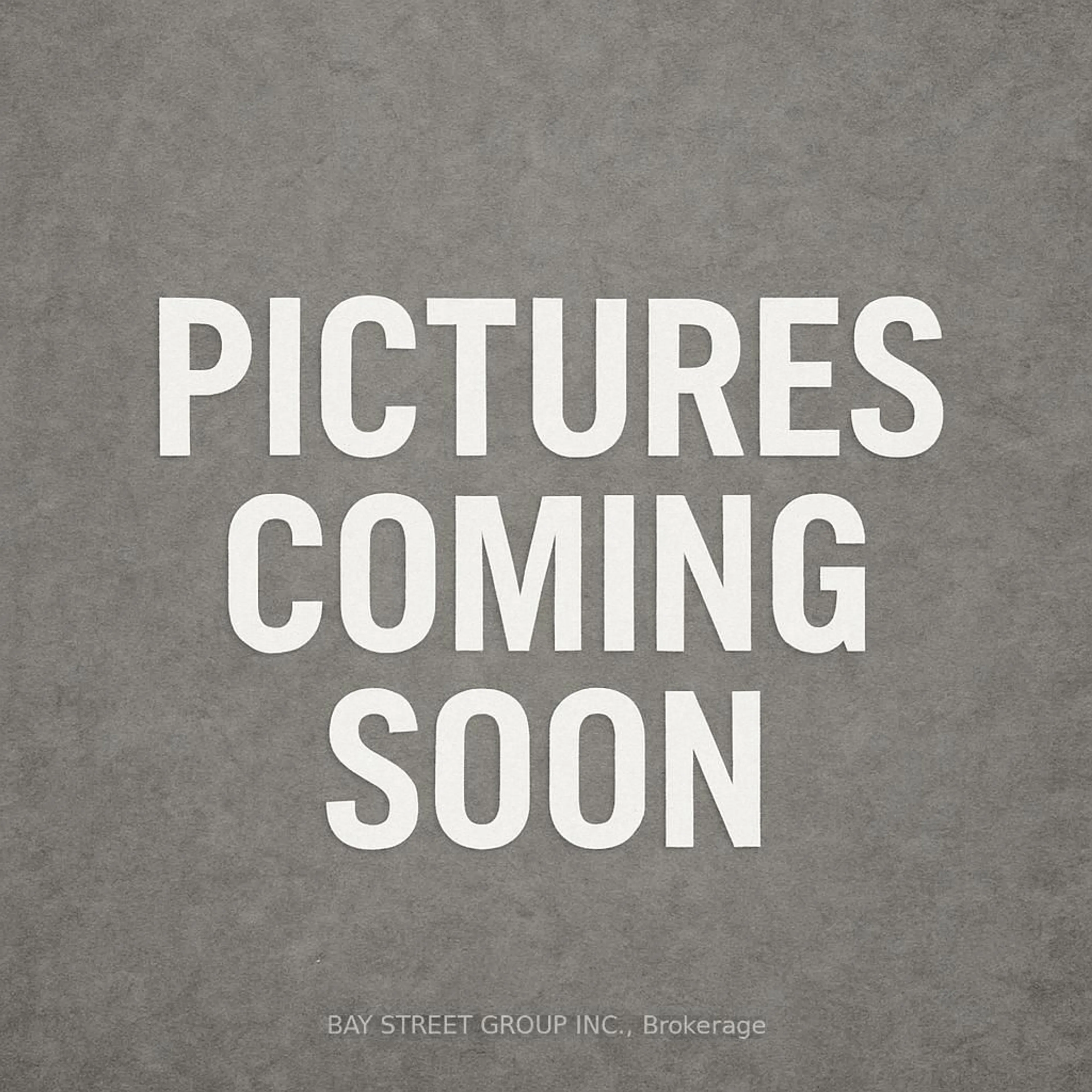 Blurry image for 55 Oneida Cres #503, Richmond Hill Ontario L4B 0E8