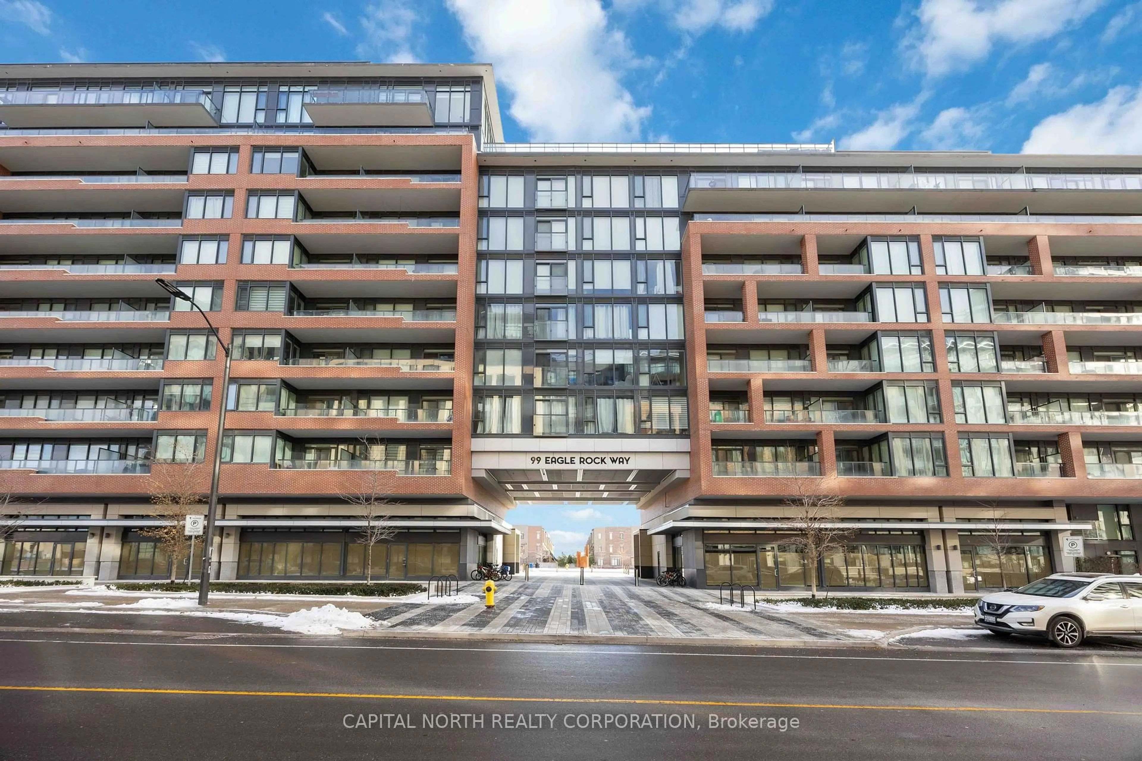 Indoor foyer for 99 Eagle Rock Way #525, Vaughan Ontario L6A 5A7