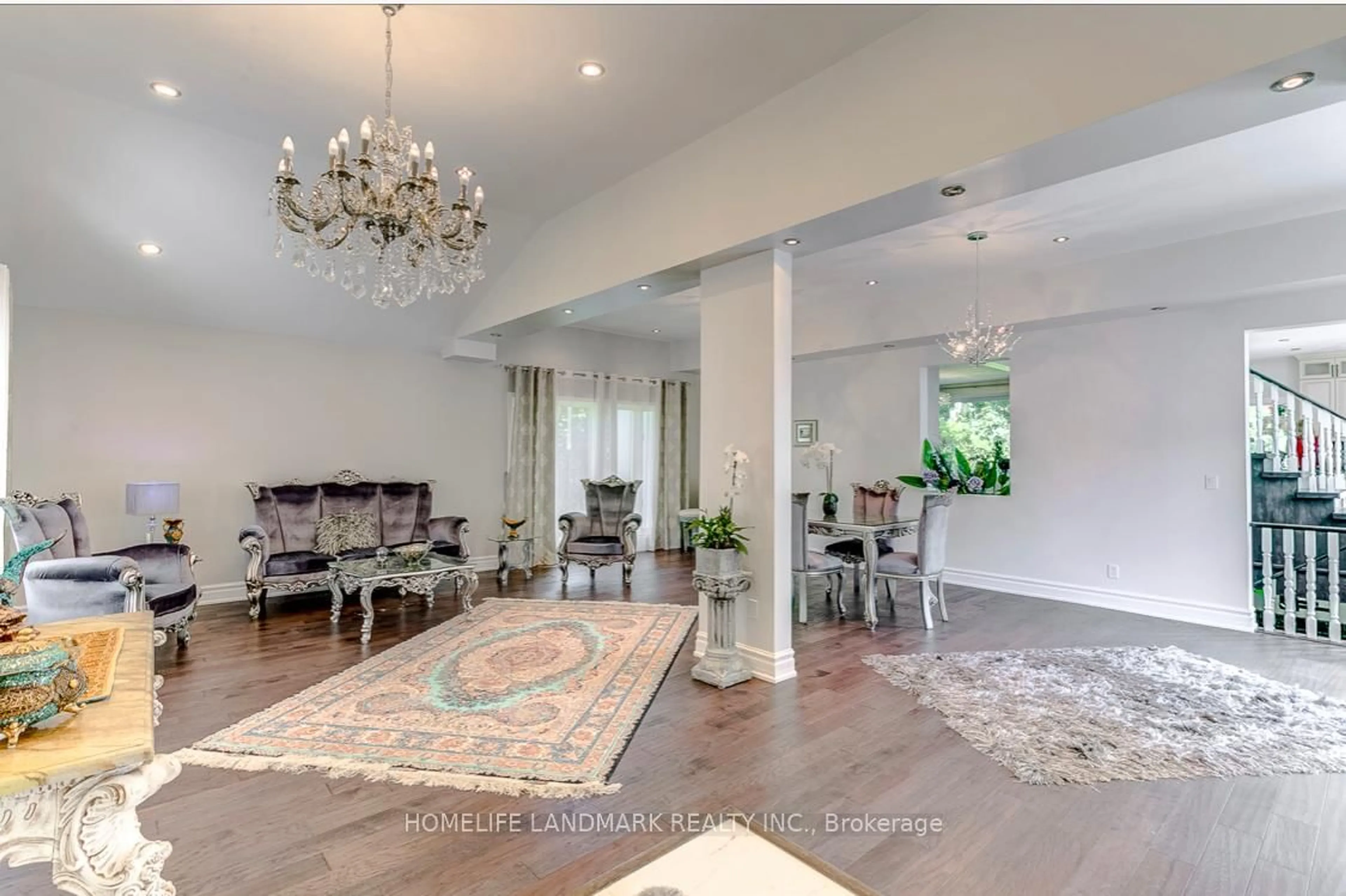 Unknown for 156 Duncan Rd, Richmond Hill Ontario L4C 6J8