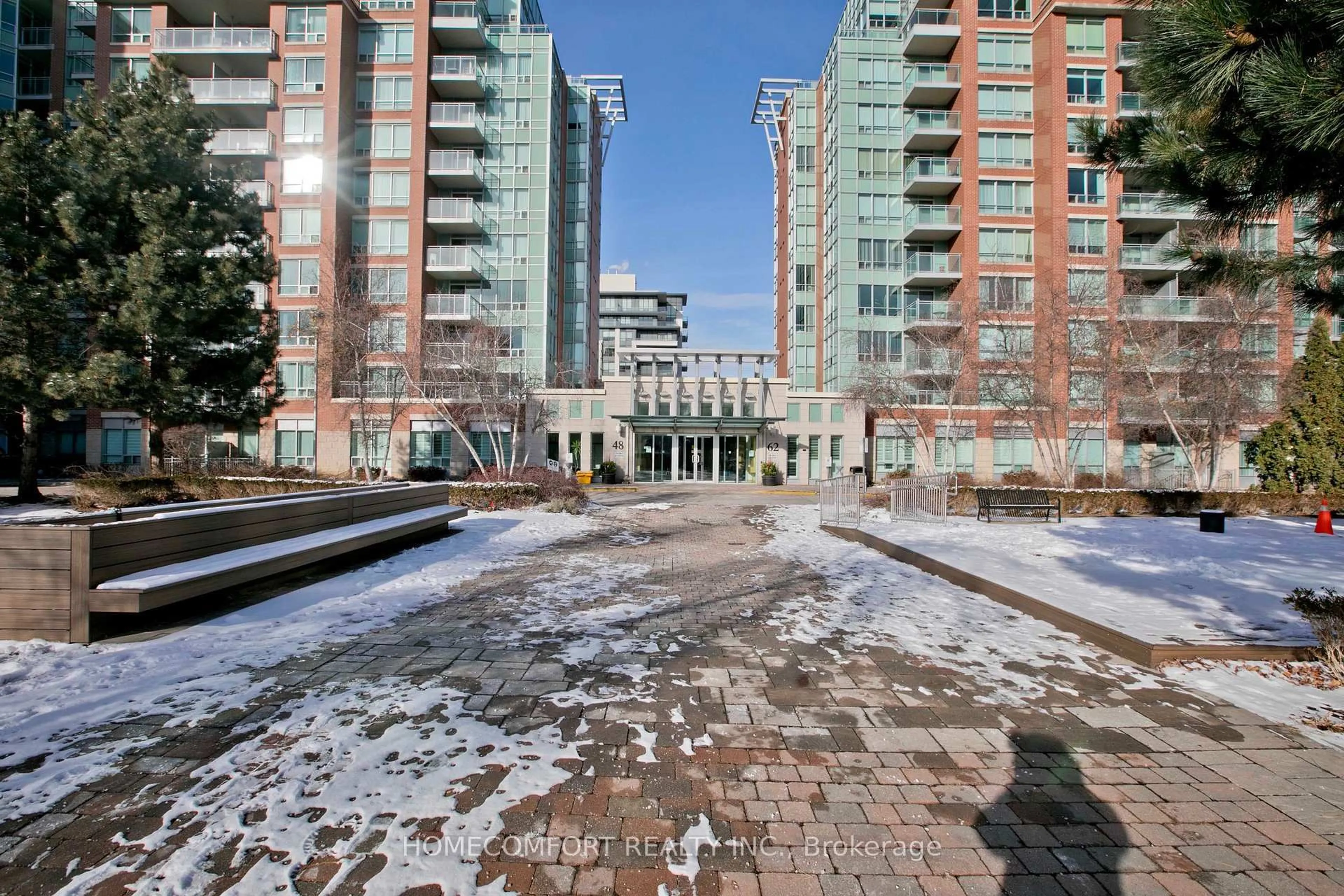 Patio, street for 62 Suncrest Blvd #109, Markham Ontario L3T 7Y6