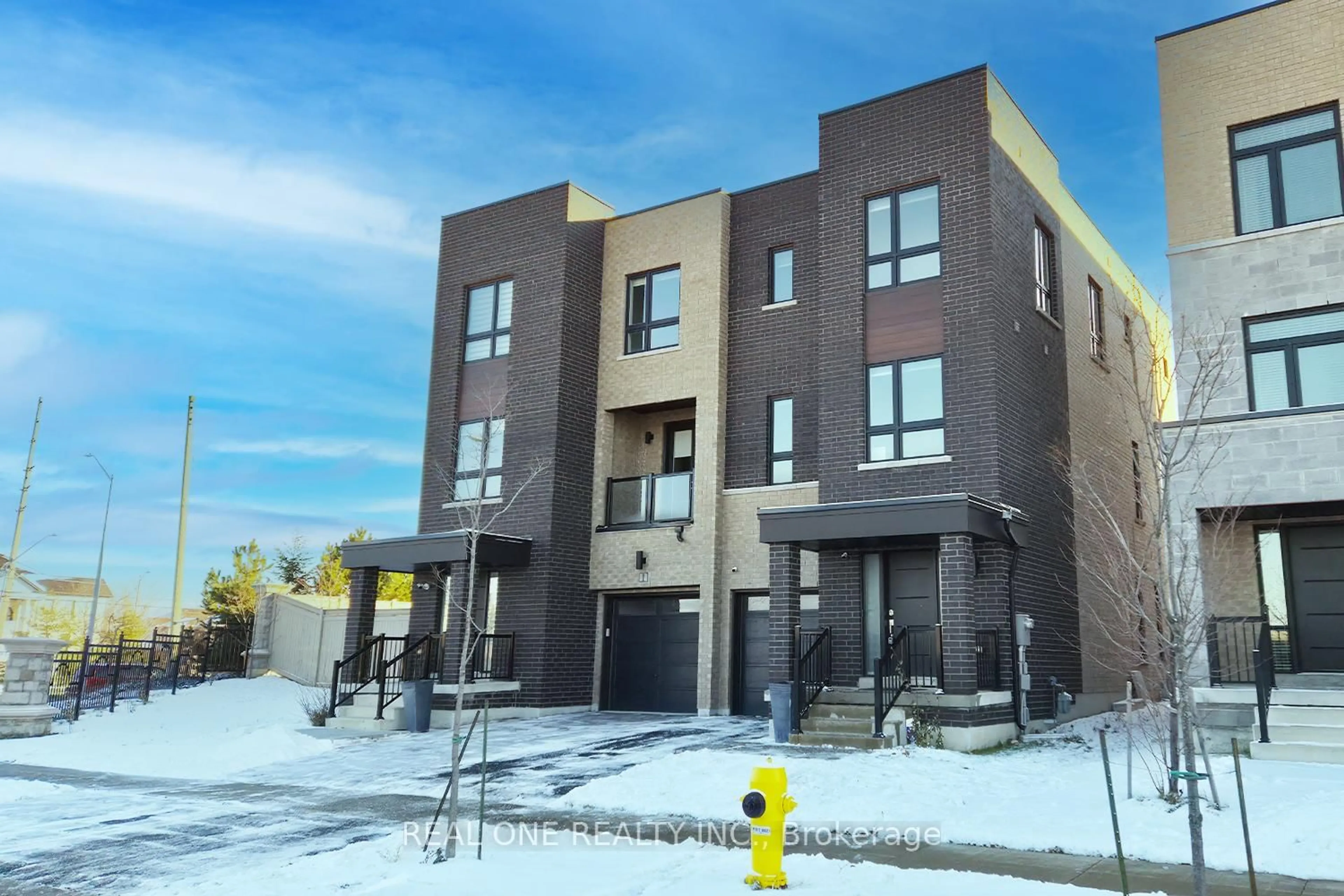 Home with brick exterior material, building for 5 Gridiron Gate, Vaughan Ontario L4H 4W8