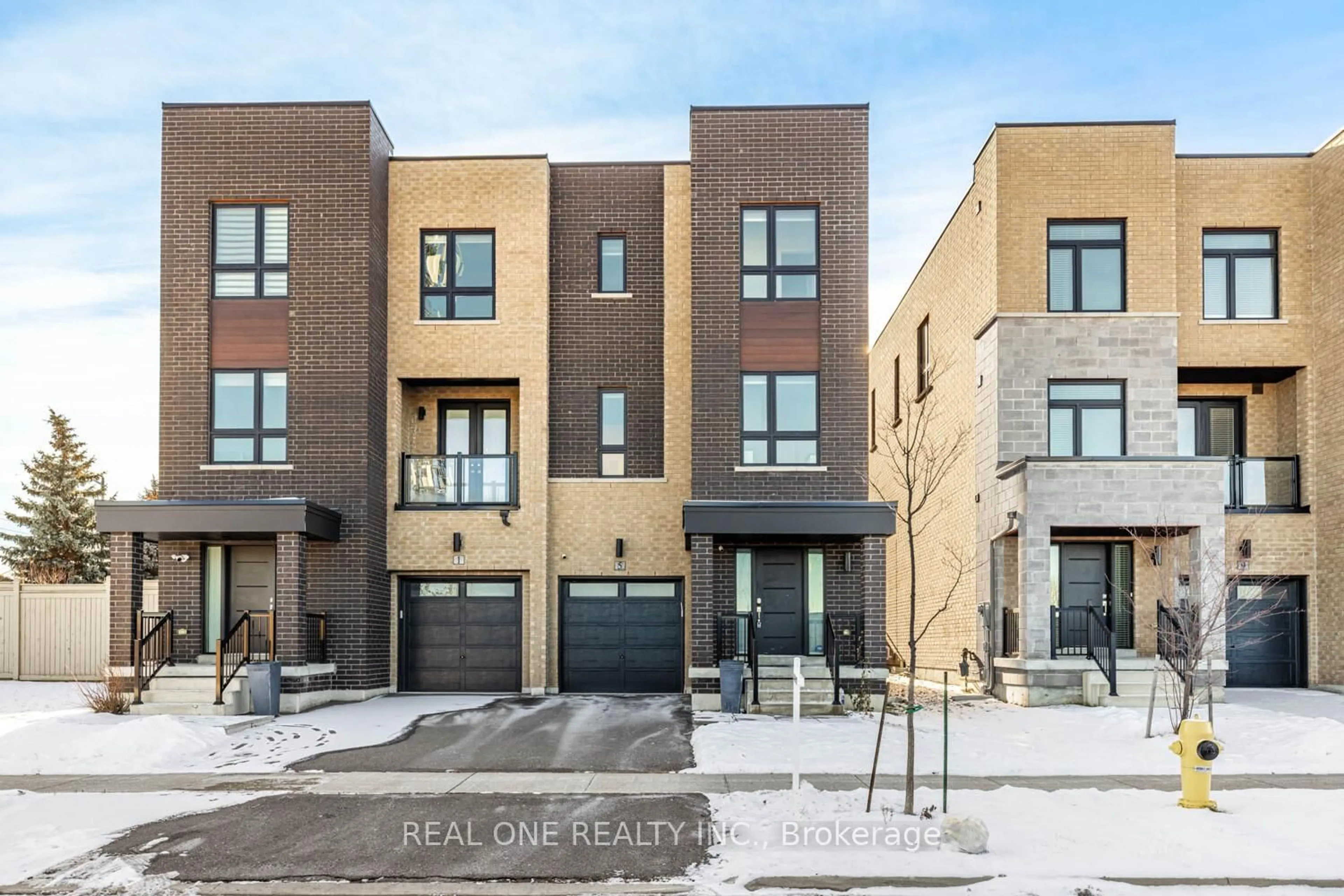 Home with brick exterior material, street for 5 Gridiron Gate, Vaughan Ontario L4H 4W8