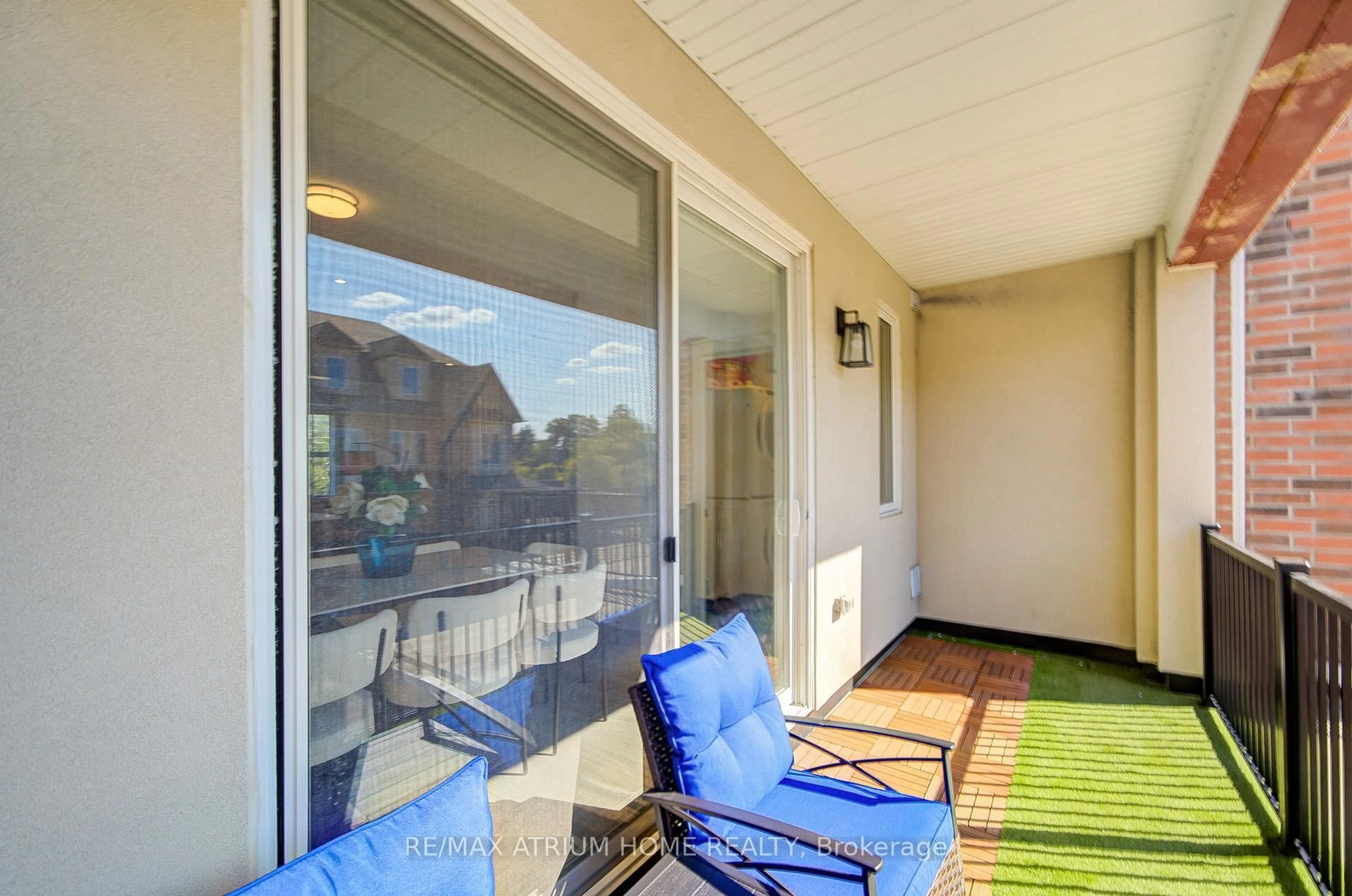 Patio, water/lake/river/ocean view for 9076 Woodbine Ave, Markham Ontario L3R 0J8