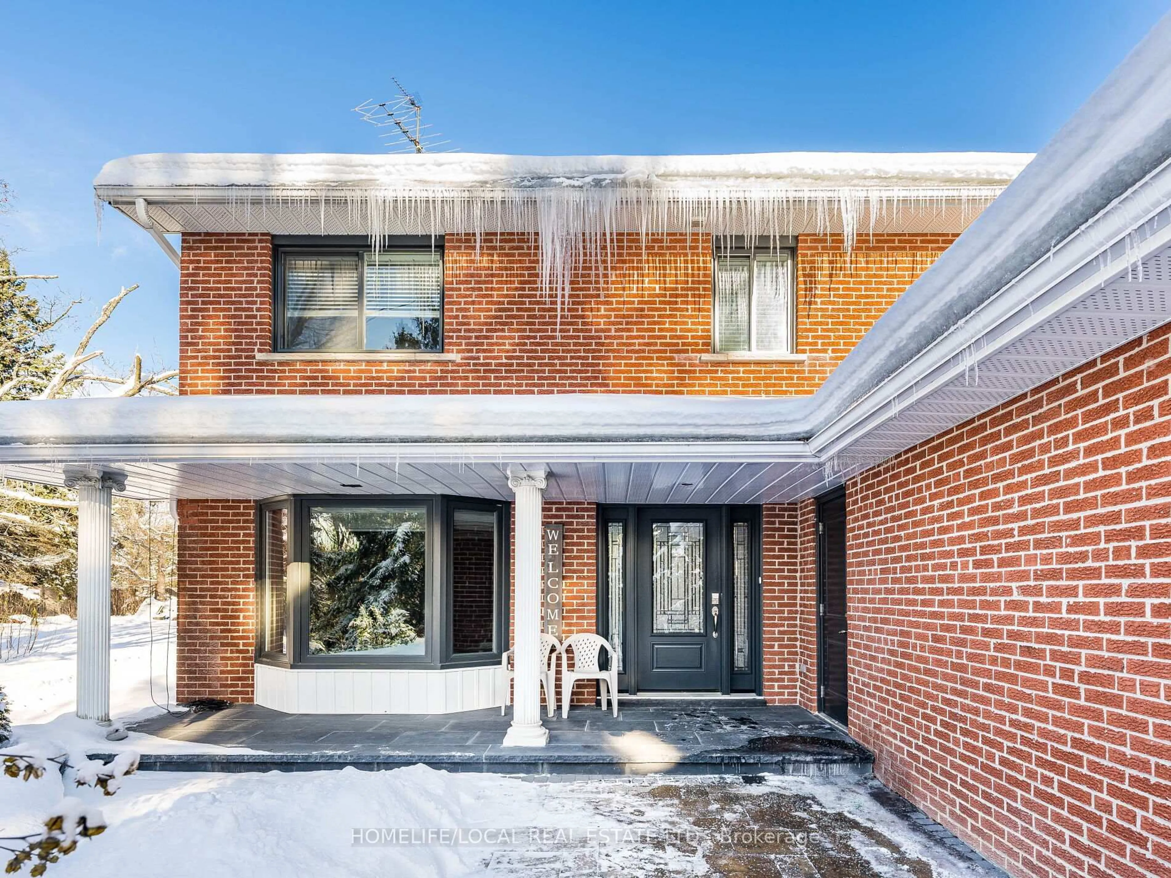 Home with brick exterior material, street for 1958 Innisfil Heights Cres, Innisfil Ontario L9S 4A9