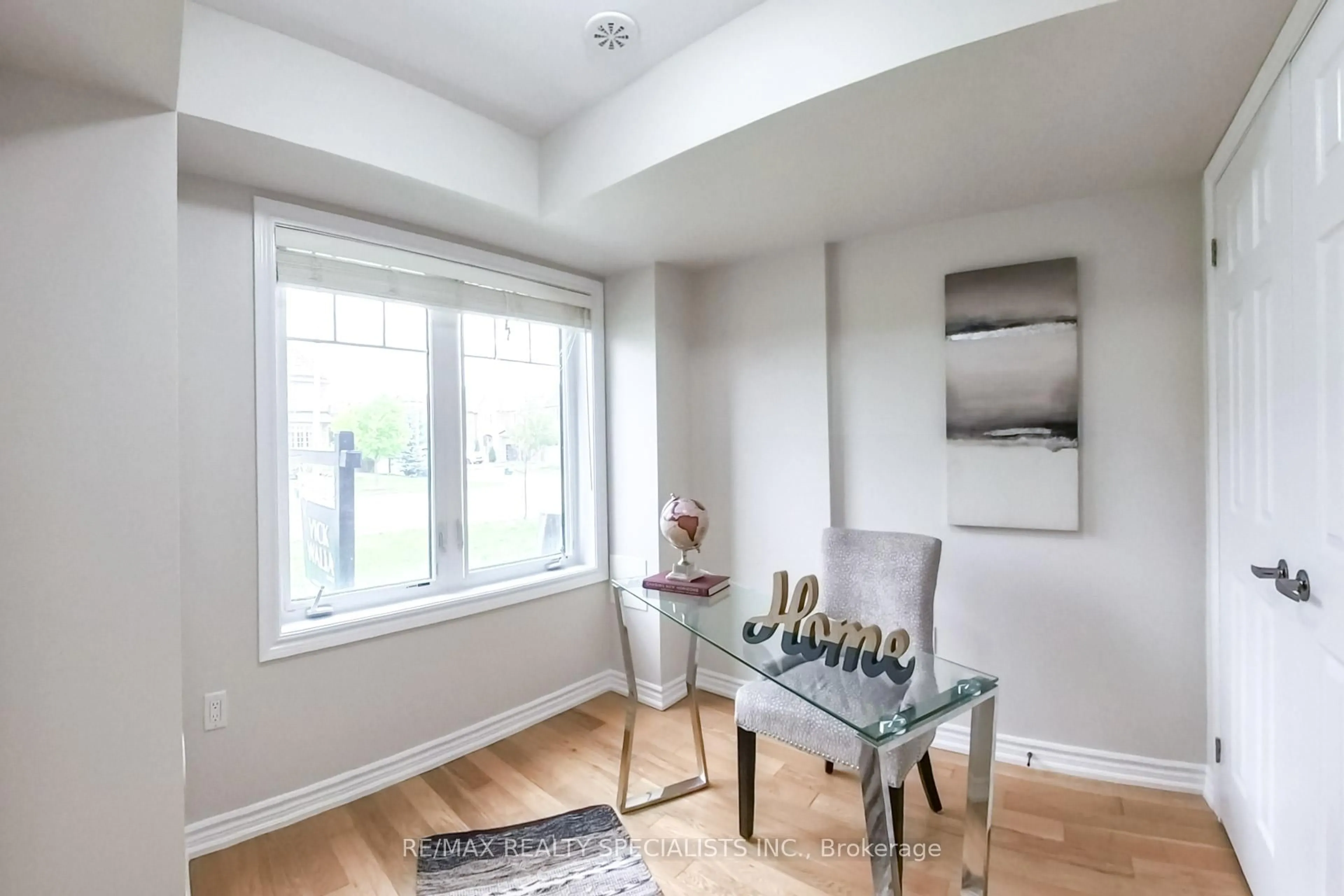 A pic of a room for 10953 VICTORIA SQUARE Blvd, Markham Ontario L6C 0Z2