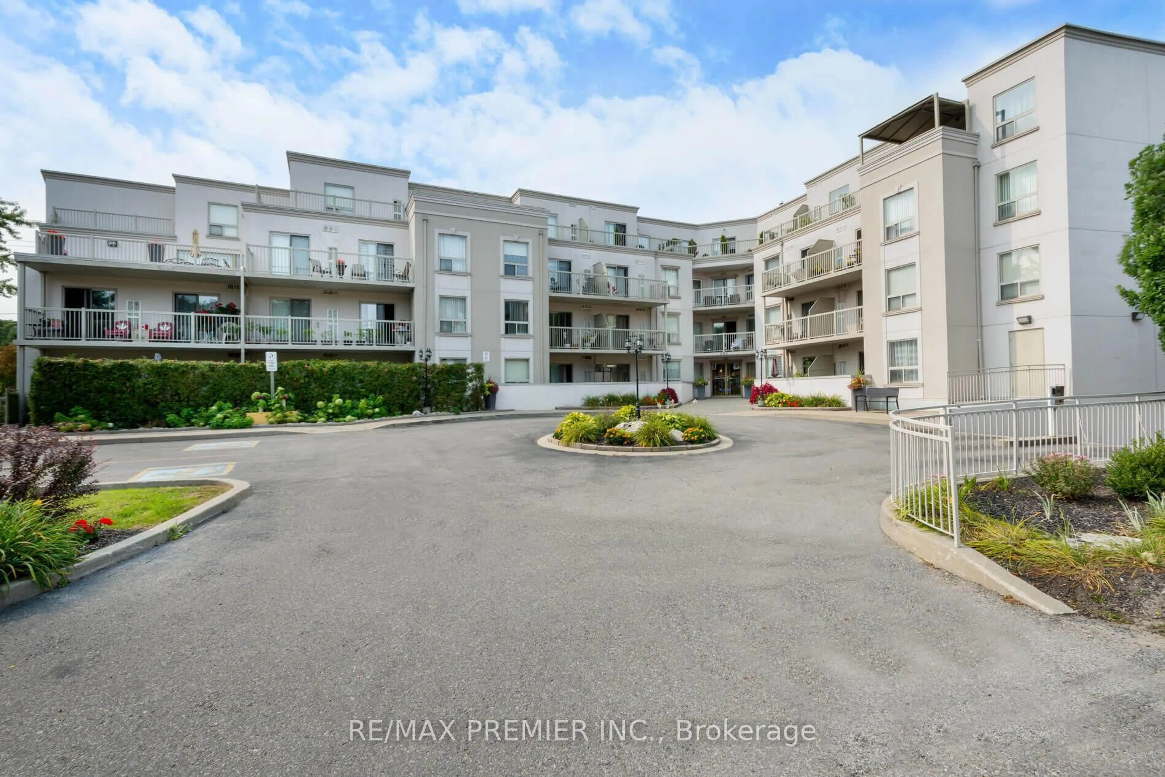 Unknown for 250 Pine Grove Rd #205, Vaughan Ontario L4L 9M6