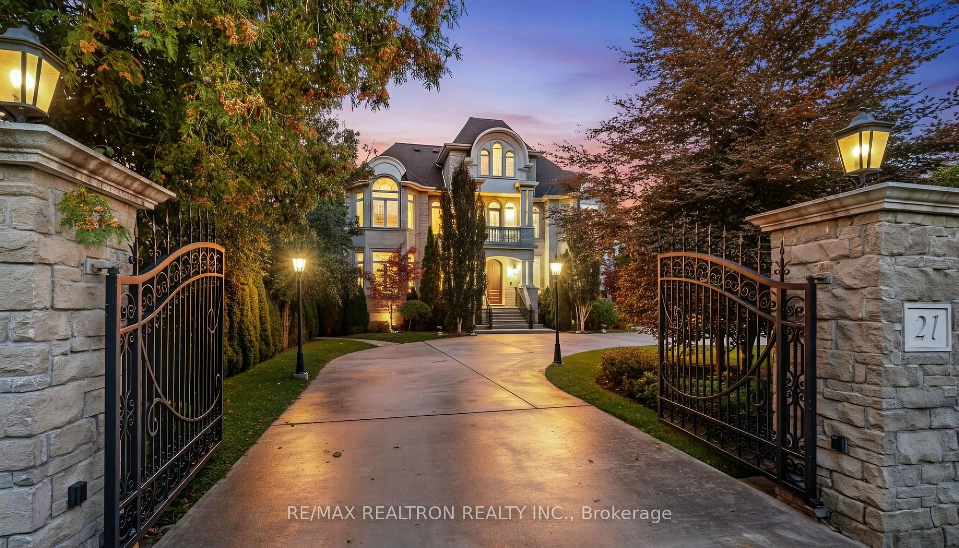 Unknown for 21 Boyle Dr, Richmond Hill Ontario L4C 6C8