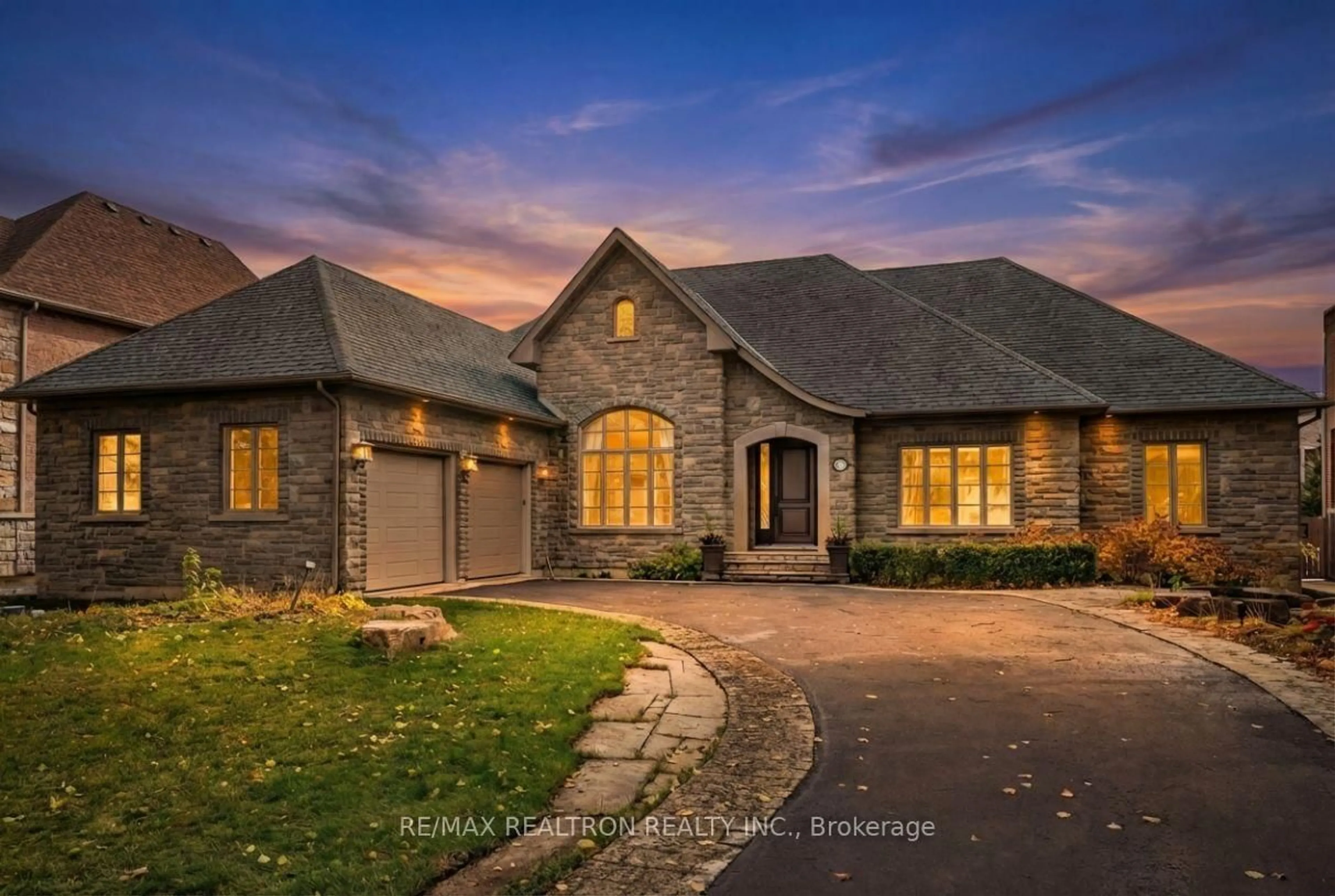 Home with brick exterior material, street for 103 Duncan Rd, Richmond Hill Ontario L4C 6J4