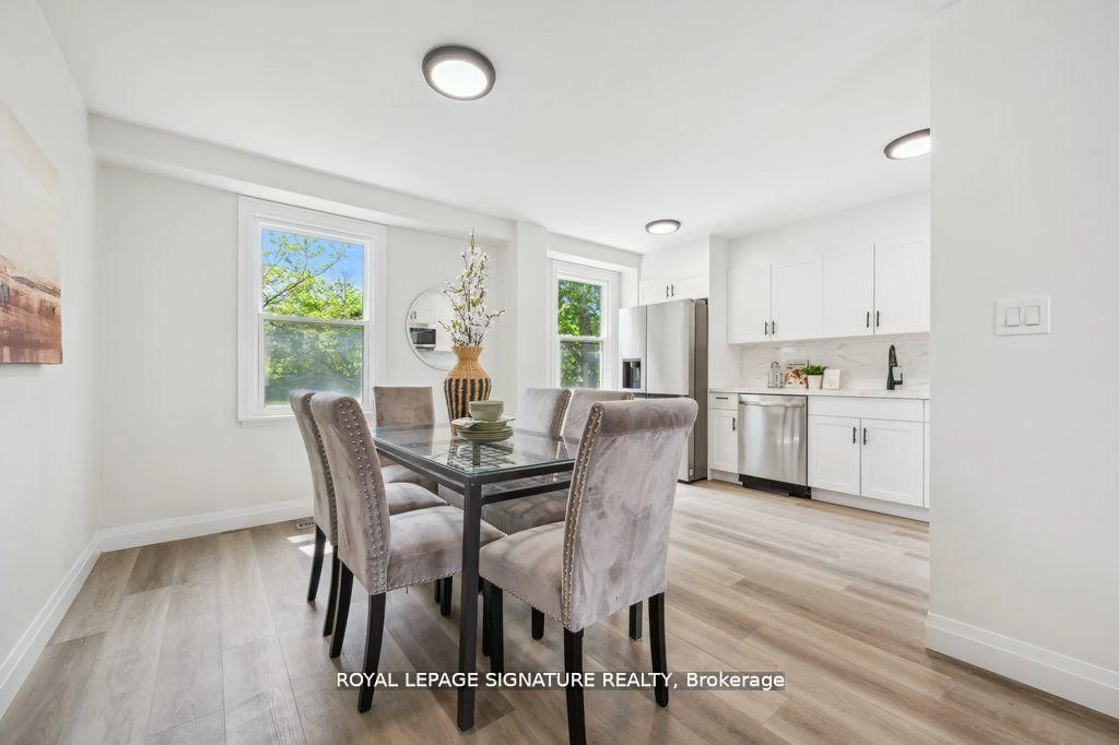 Open concept kitchen, unknown for 1856 John St, Markham Ontario L3T 1Z1