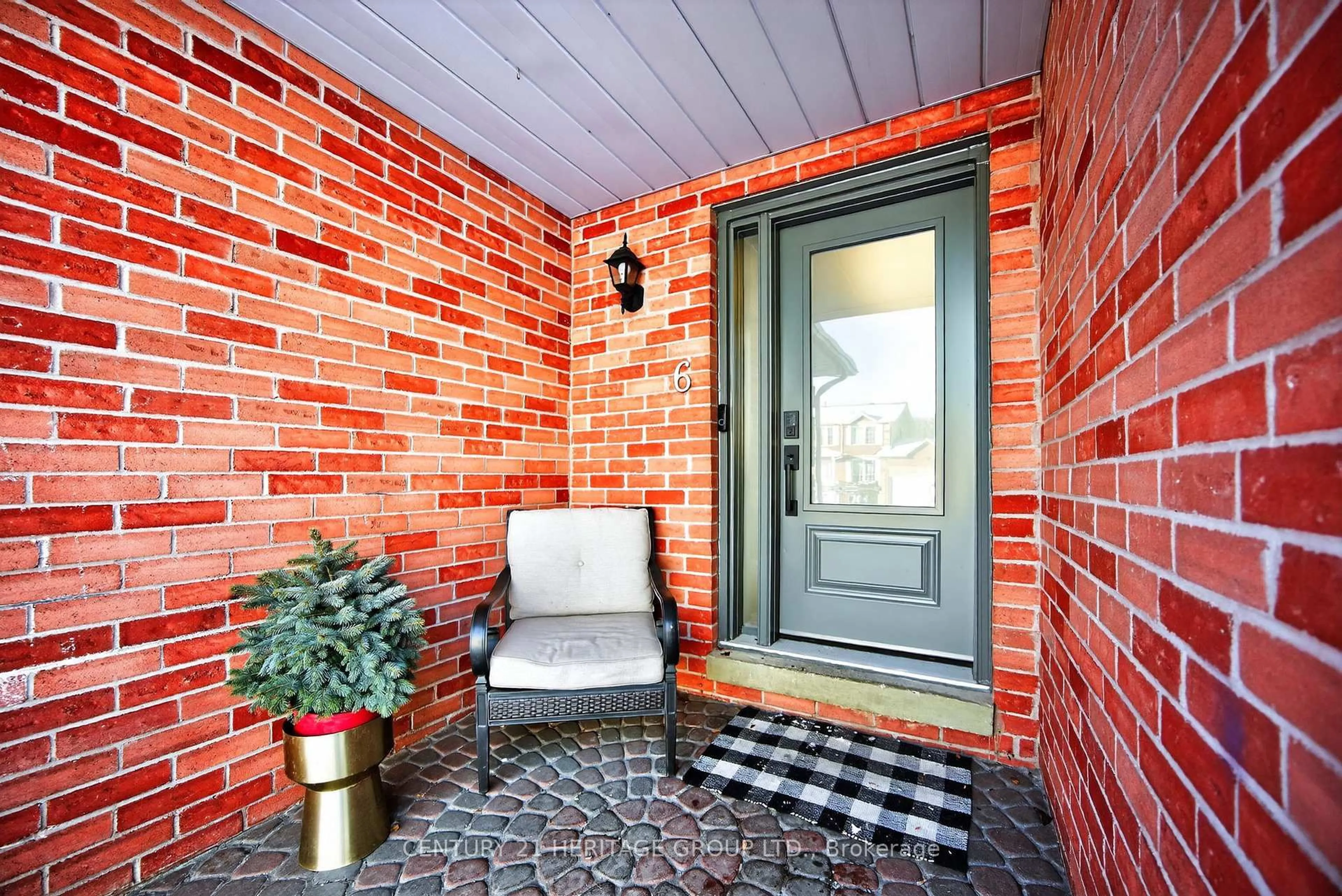 Home with brick exterior material, street for 6 Heritage Rd, Innisfil Ontario L0L 1L0